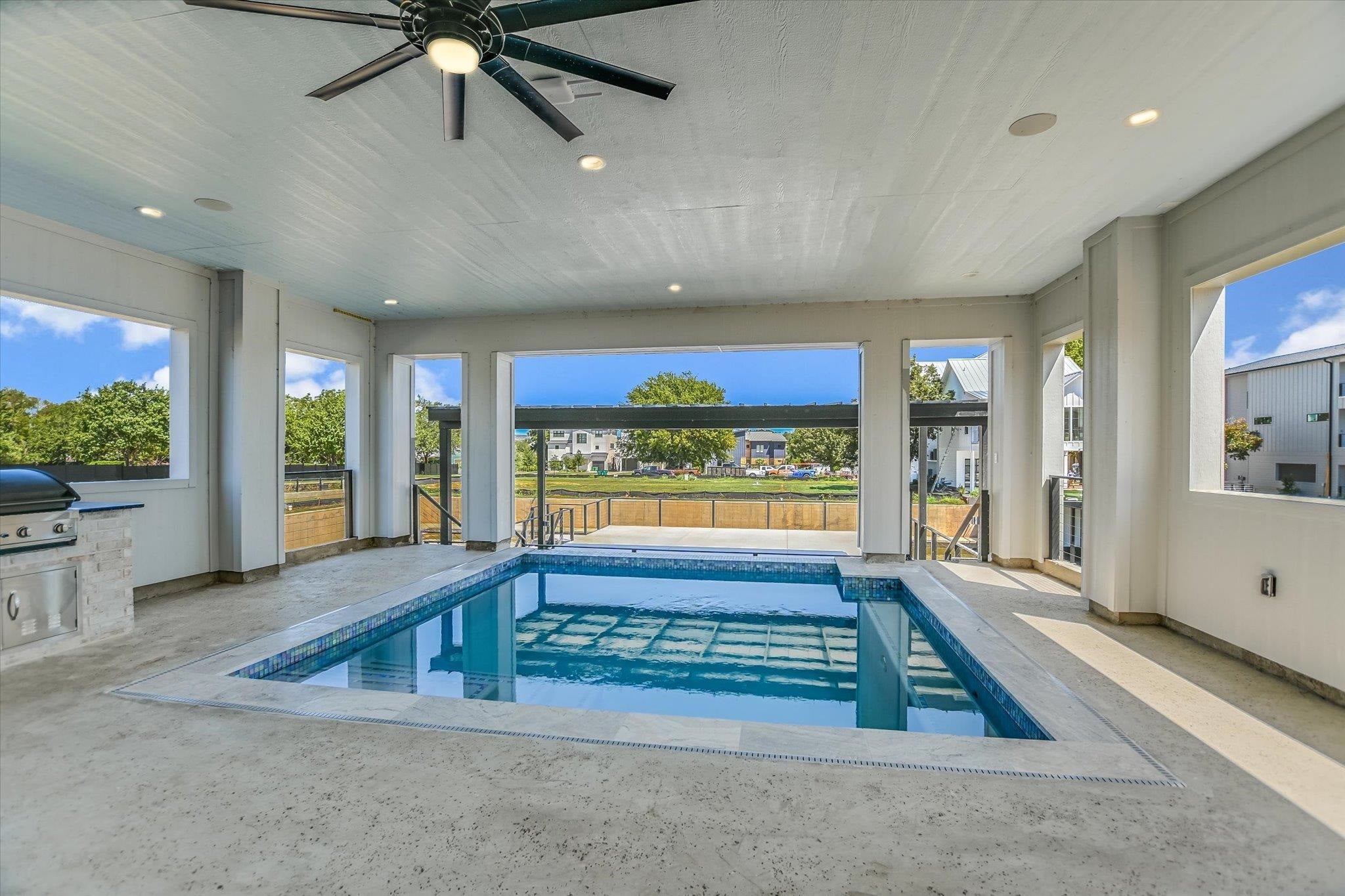 Kingsland, Texas, 78639, United States, 5 Bedrooms Bedrooms, ,6 BathroomsBathrooms,Residential,Active,1880207