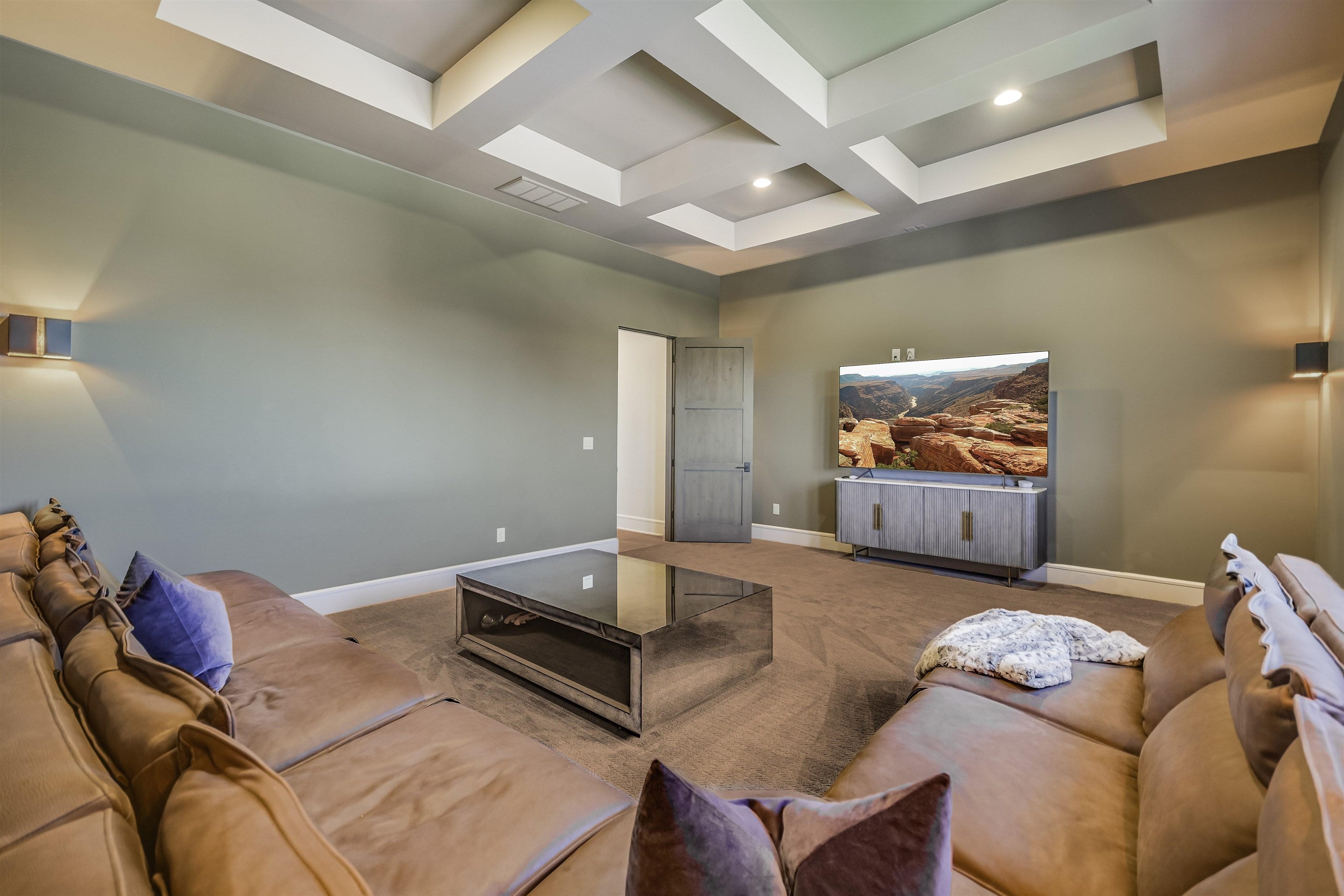 Horseshoe Bay, Texas, 78657, United States, 6 Bedrooms Bedrooms, ,7 BathroomsBathrooms,Residential,Active,1903228