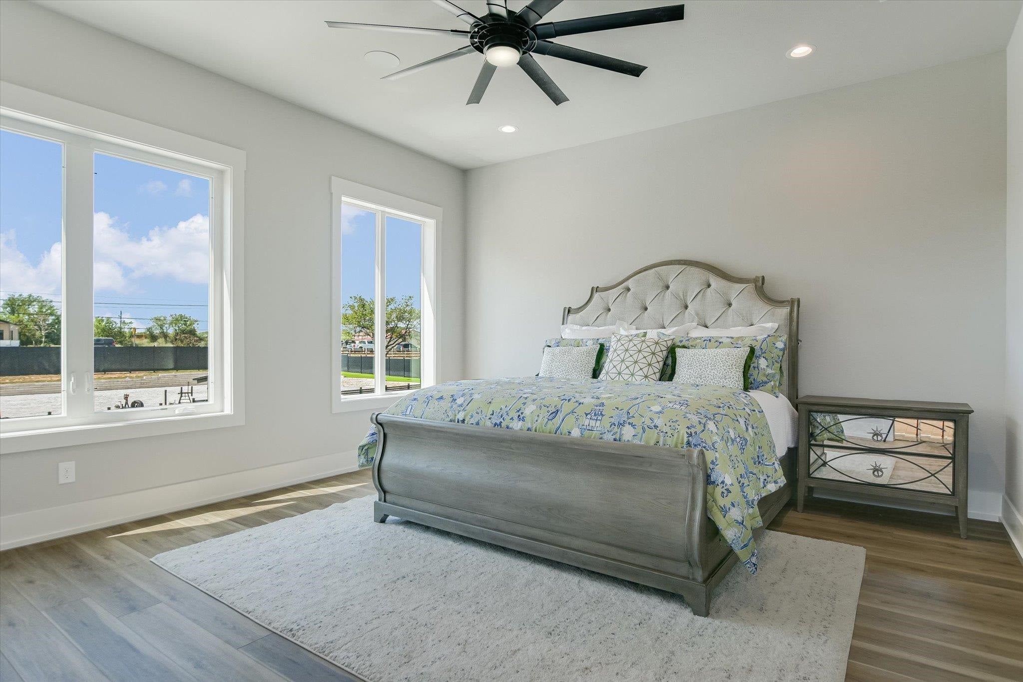 Kingsland, Texas, 78639, United States, 5 Bedrooms Bedrooms, ,6 BathroomsBathrooms,Residential,Active,2008750