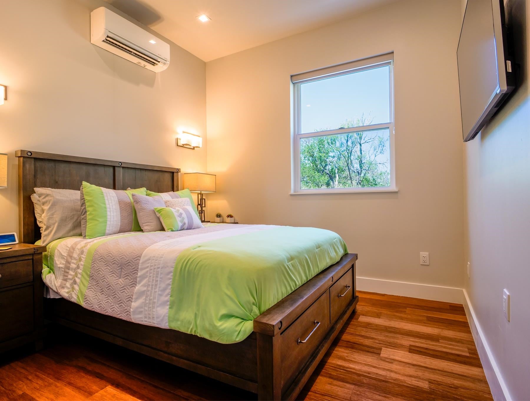 Burnet, Texas, 78611, United States, 2 Bedrooms Bedrooms, ,3 BathroomsBathrooms,Residential,Active,1989769