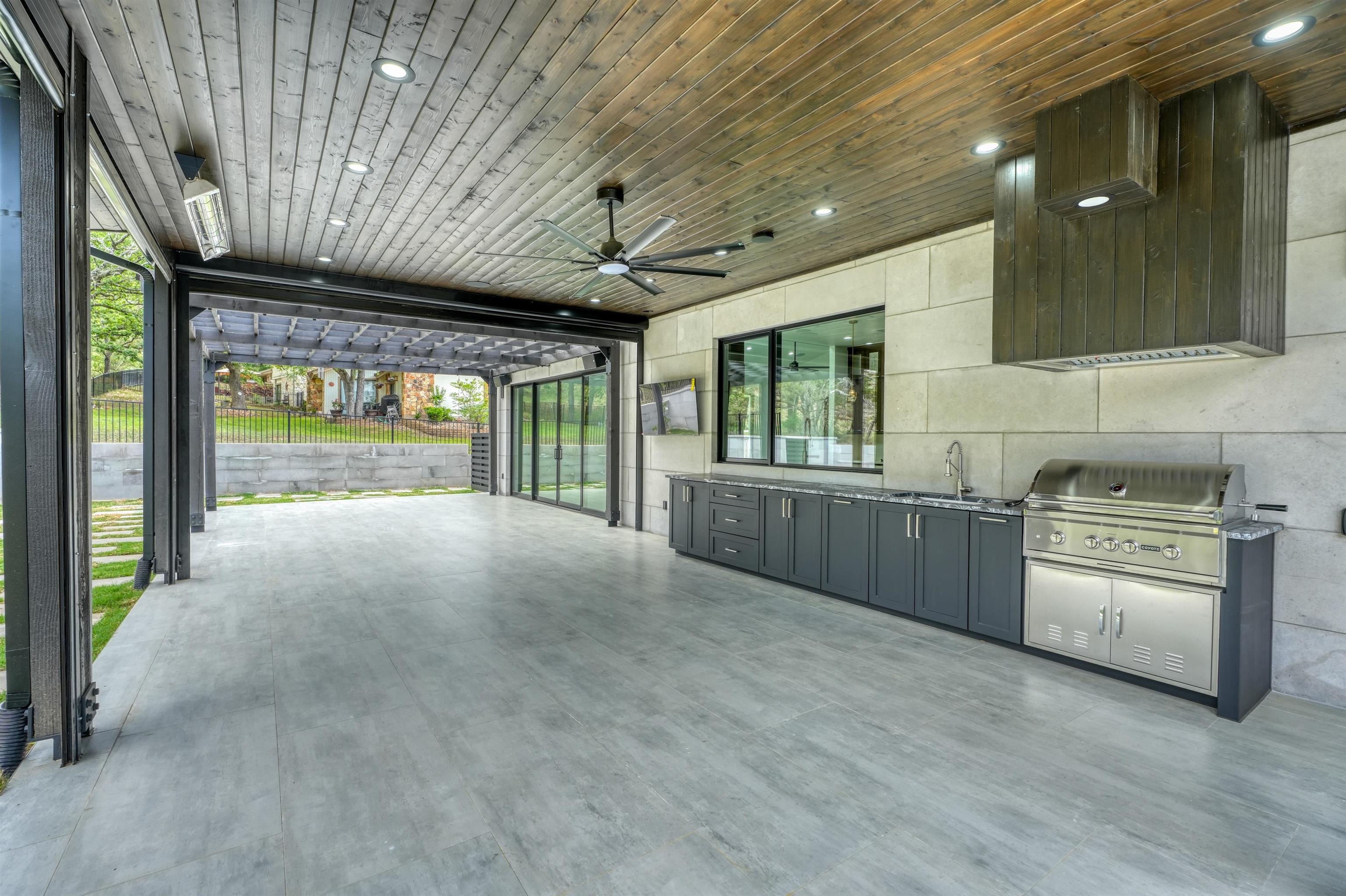 Horseshoe Bay, Texas, 78657, United States, 5 Bedrooms Bedrooms, ,6 BathroomsBathrooms,Residential,Active,1888975