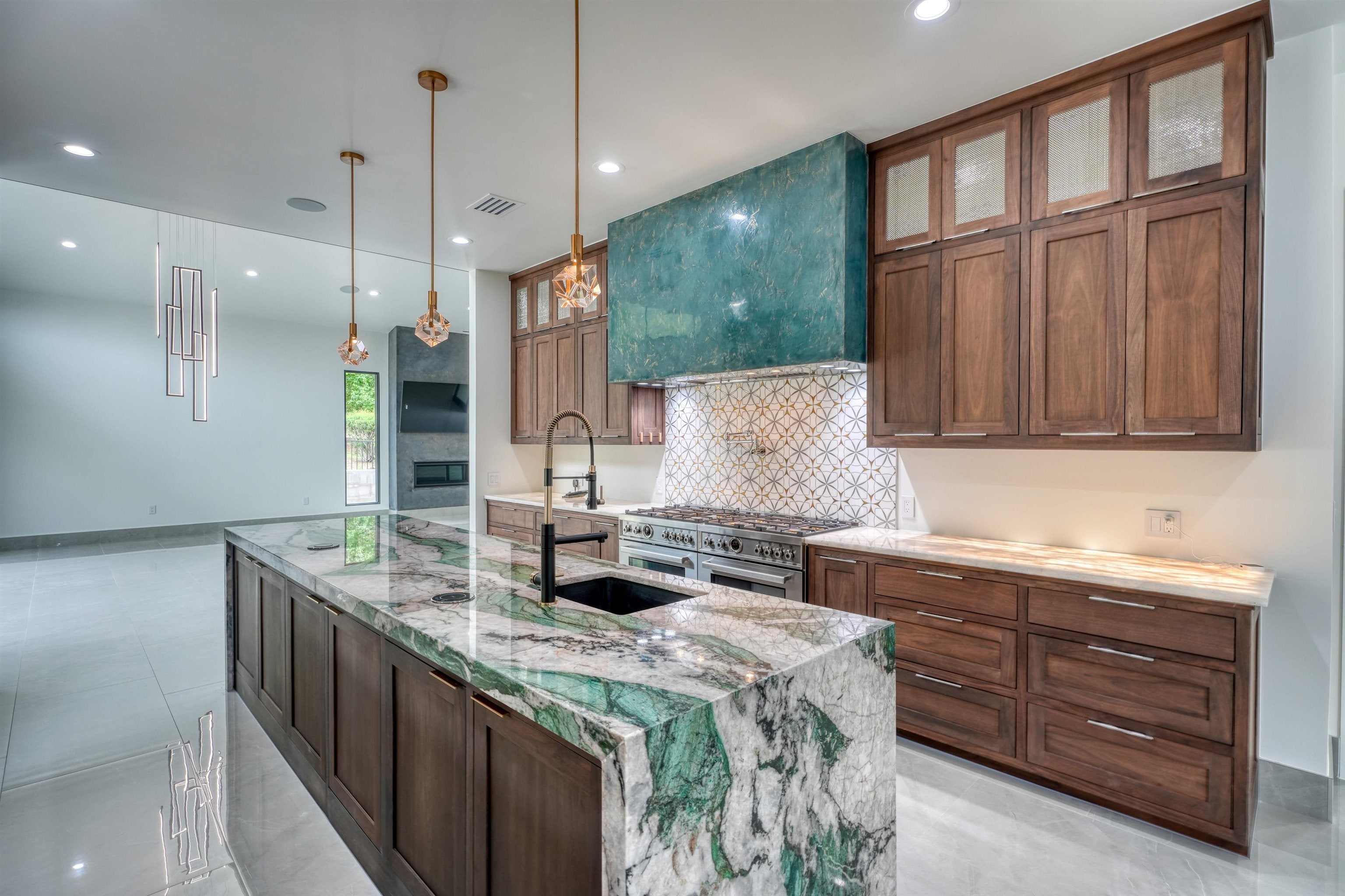 Horseshoe Bay, Texas, 78657, United States, 5 Bedrooms Bedrooms, ,6 BathroomsBathrooms,Residential,Active,1888975