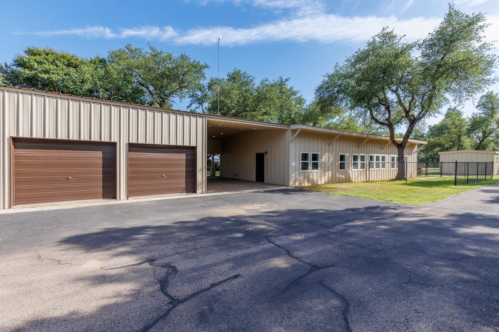 Georgetown, Texas, 78628, United States, 8 Bedrooms Bedrooms, ,8 BathroomsBathrooms,Residential,Active,1849530