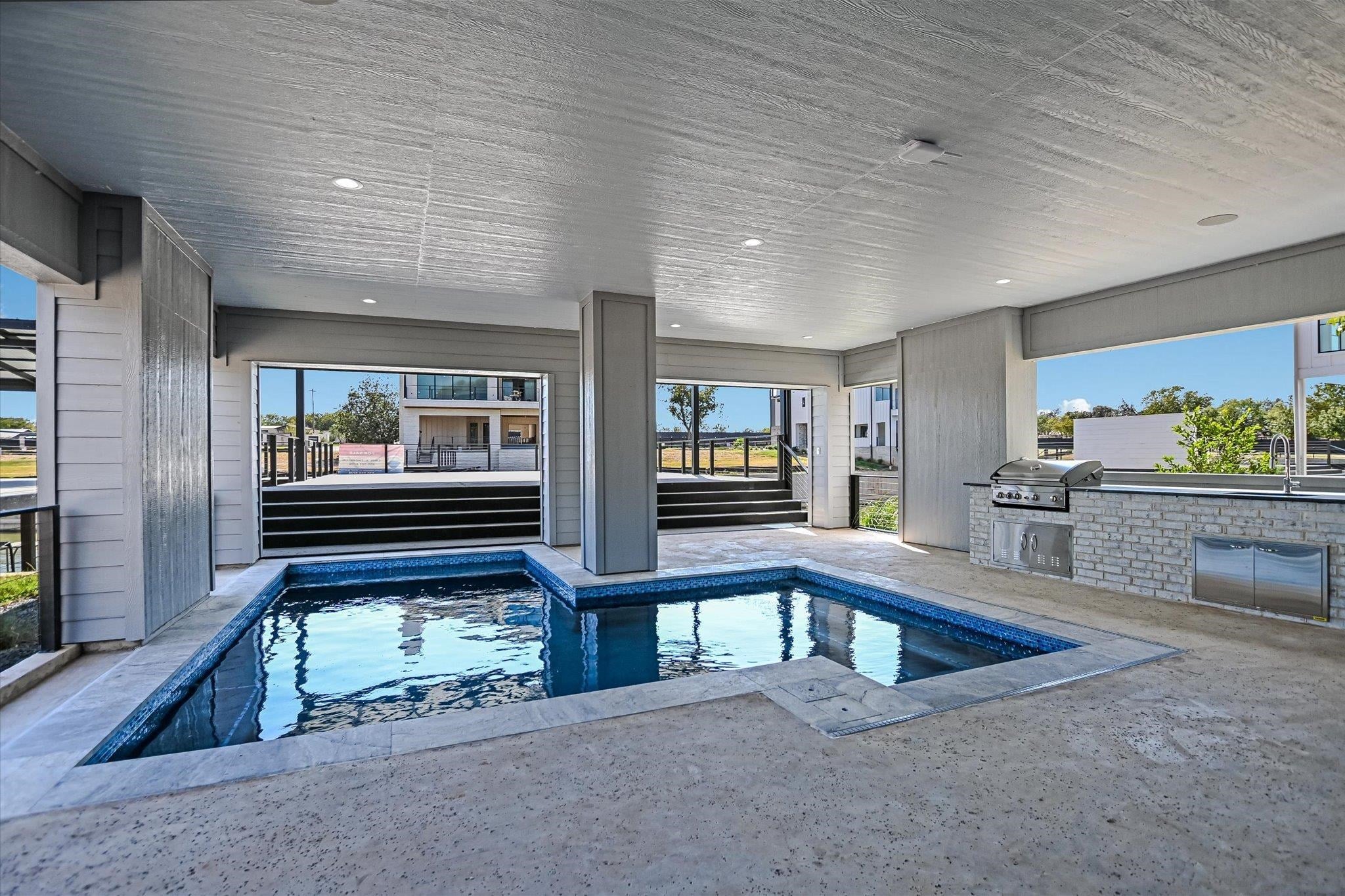 Kingsland, Texas, 78639, United States, 5 Bedrooms Bedrooms, ,6 BathroomsBathrooms,Residential,Active,1880173