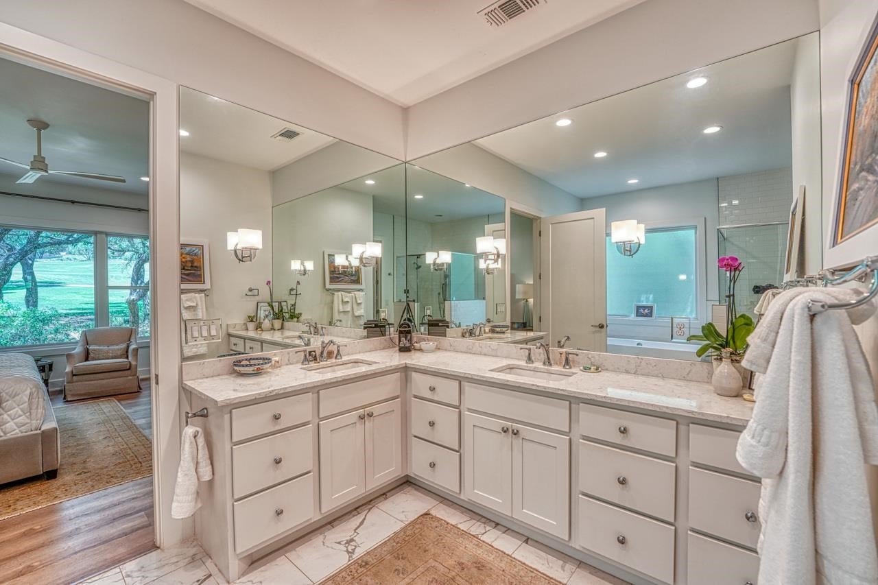 Horseshoe Bay, Texas, 78657, United States, 3 Bedrooms Bedrooms, ,4 BathroomsBathrooms,Residential,Active,2009842