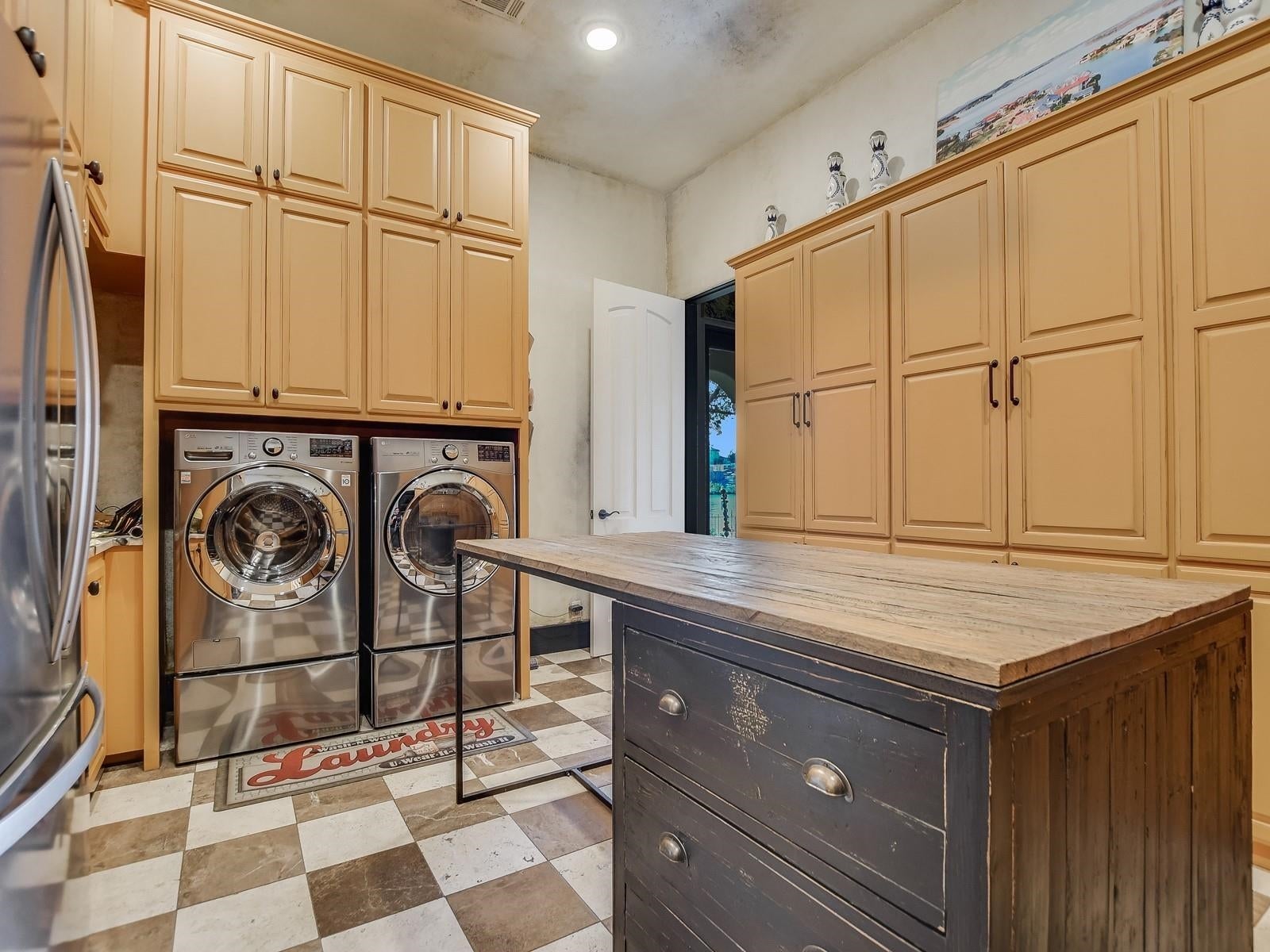 Horseshoe Bay, Texas, 78657, United States, 6 Bedrooms Bedrooms, ,9 BathroomsBathrooms,Residential,Active,2011452