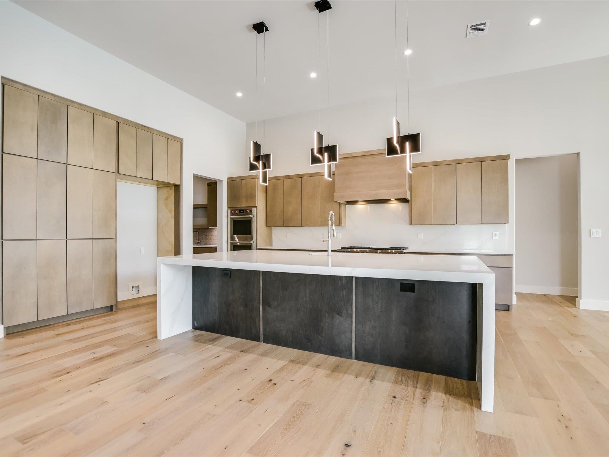 Horseshoe Bay, Texas, 78657, United States, 3 Bedrooms Bedrooms, ,5 BathroomsBathrooms,Residential,Active,1951796