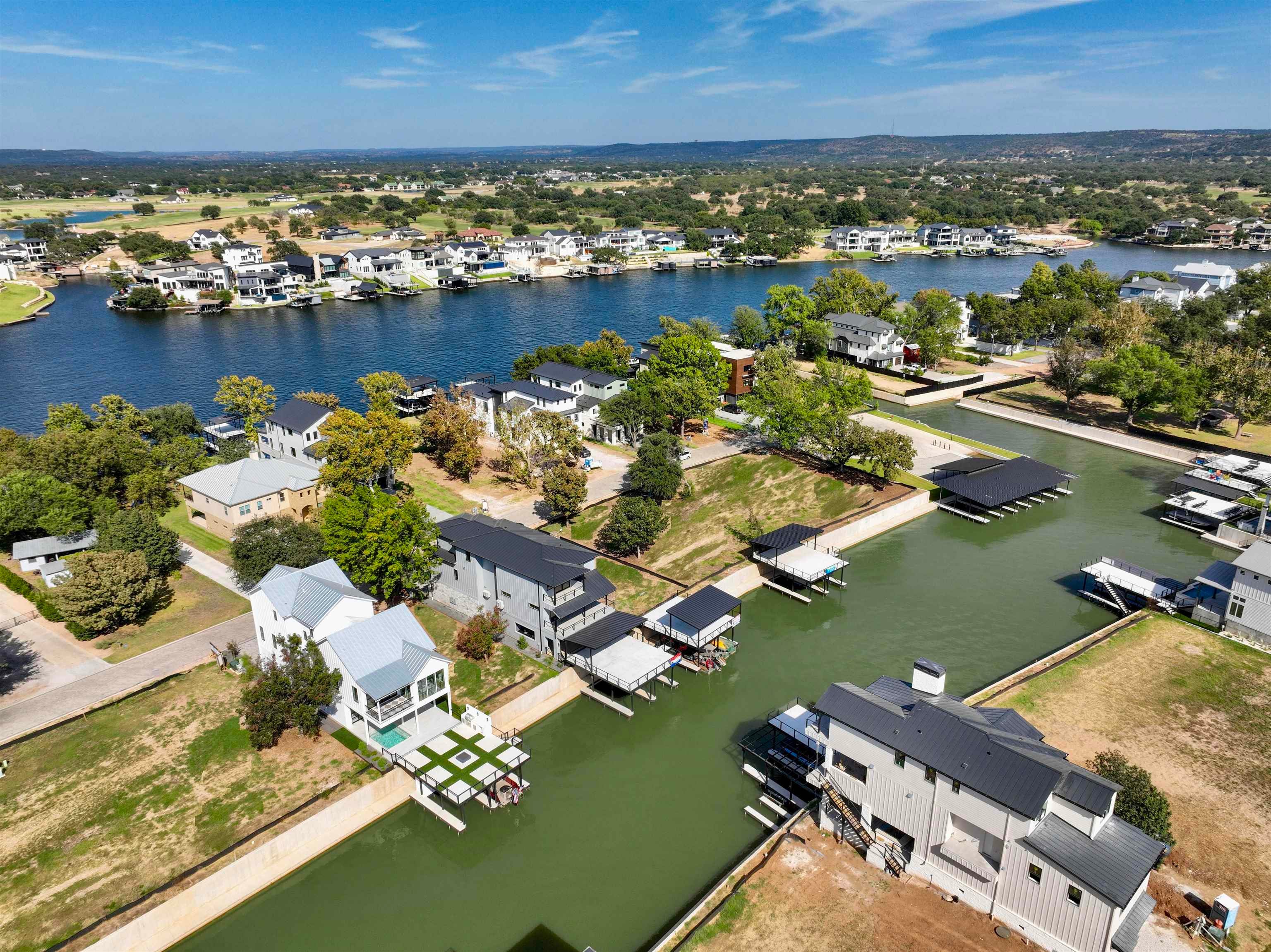 Kingsland, Texas, 78639, United States, 5 Bedrooms Bedrooms, ,6 BathroomsBathrooms,Residential,Active,1880173