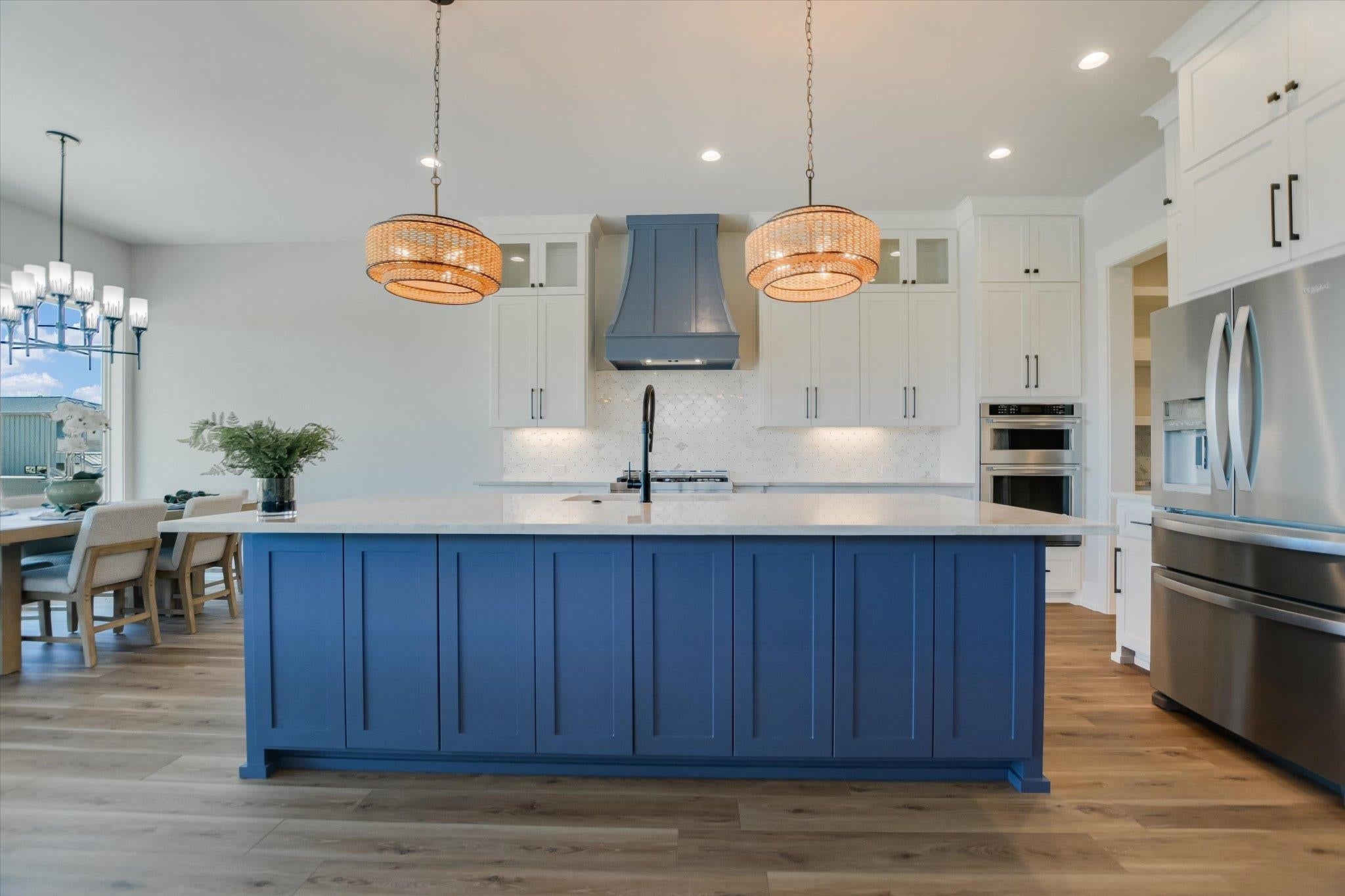 Kingsland, Texas, 78639, United States, 5 Bedrooms Bedrooms, ,6 BathroomsBathrooms,Residential,Active,2008750