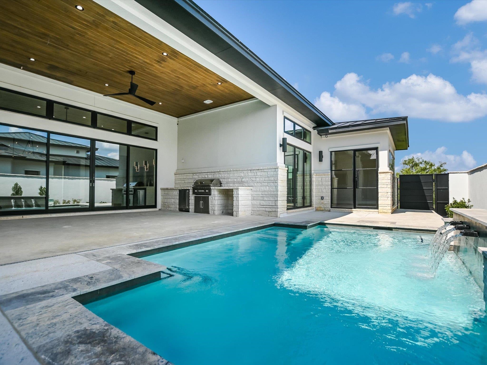 Horseshoe Bay, Texas, 78657, United States, 3 Bedrooms Bedrooms, ,5 BathroomsBathrooms,Residential,Active,1951796