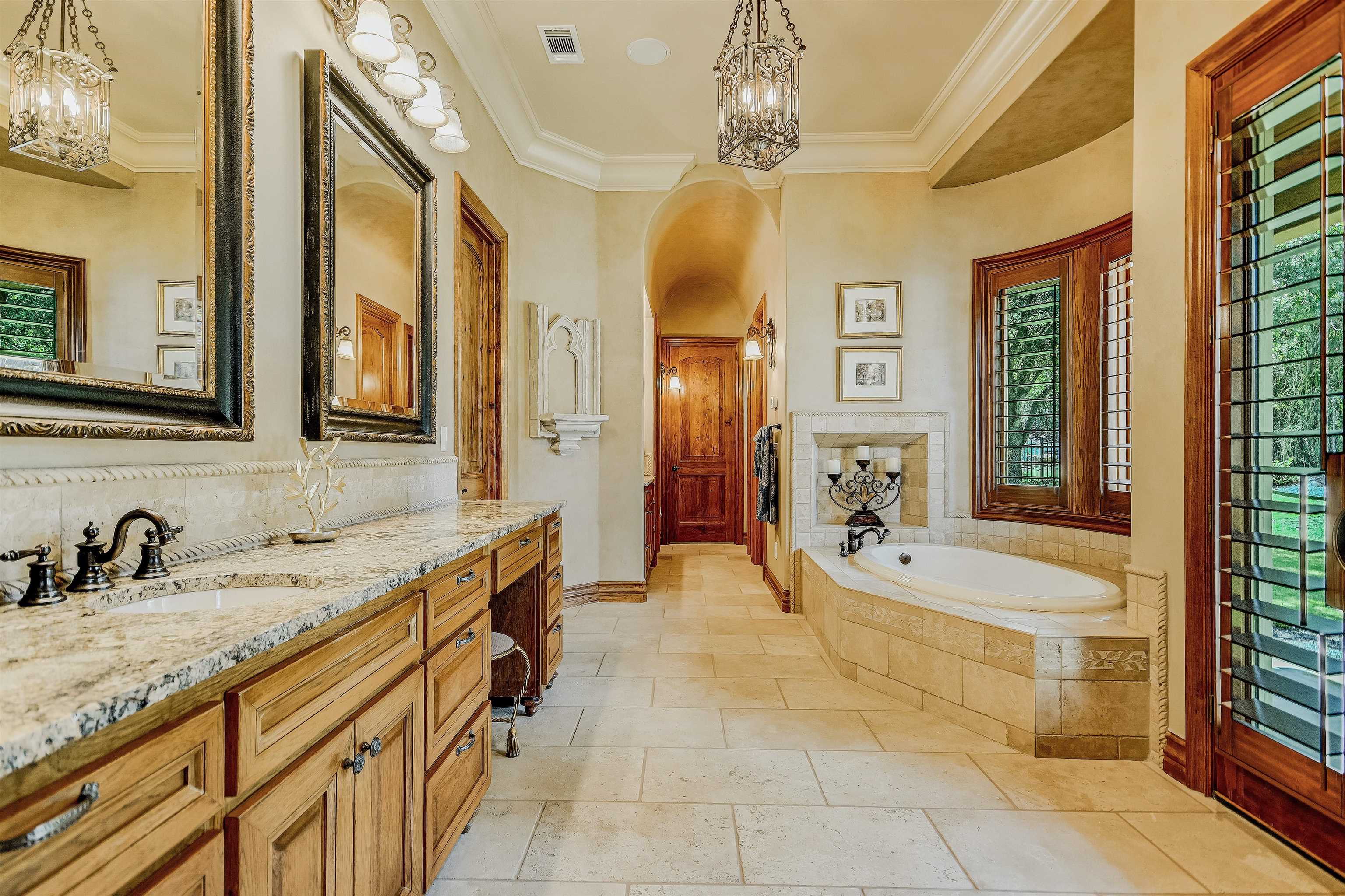 Horseshoe Bay, Texas, 78657, United States, 5 Bedrooms Bedrooms, ,6 BathroomsBathrooms,Residential,Active,1905083
