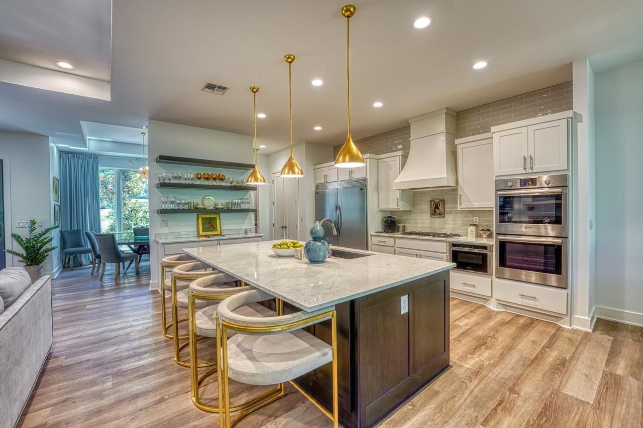 Horseshoe Bay, Texas, 78657, United States, 3 Bedrooms Bedrooms, ,4 BathroomsBathrooms,Residential,Active,2009842