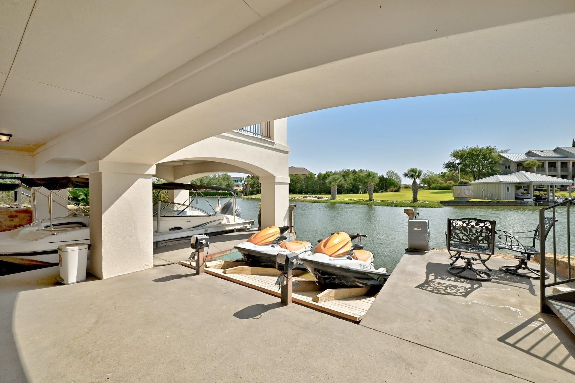 Horseshoe Bay, Texas, 78657, United States, 4 Bedrooms Bedrooms, ,5 BathroomsBathrooms,Residential,Active,1823986