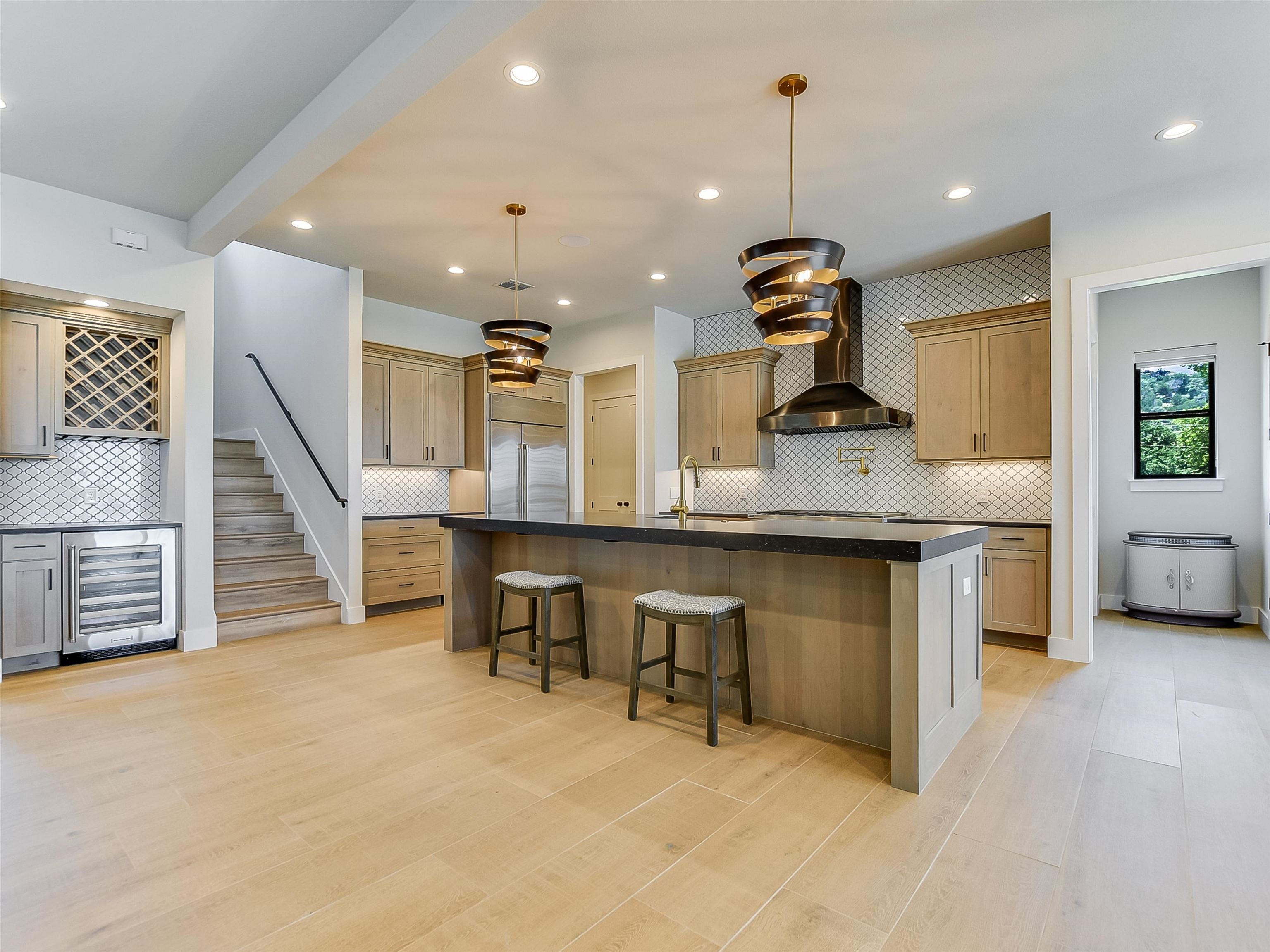 Horseshoe Bay, Texas, 78657, United States, 4 Bedrooms Bedrooms, ,5 BathroomsBathrooms,Residential,Active,1919416