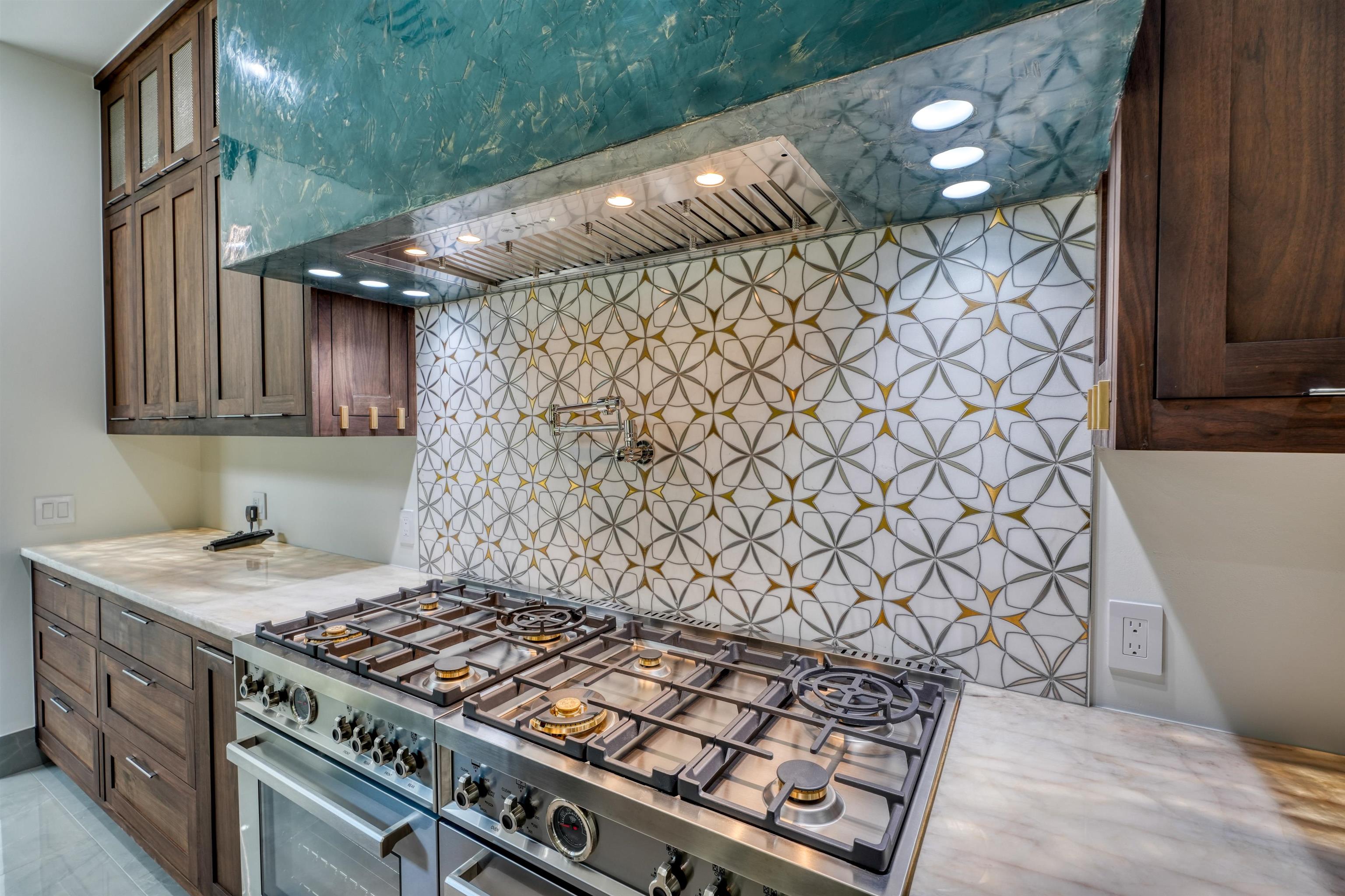 Horseshoe Bay, Texas, 78657, United States, 5 Bedrooms Bedrooms, ,6 BathroomsBathrooms,Residential,Active,1888975