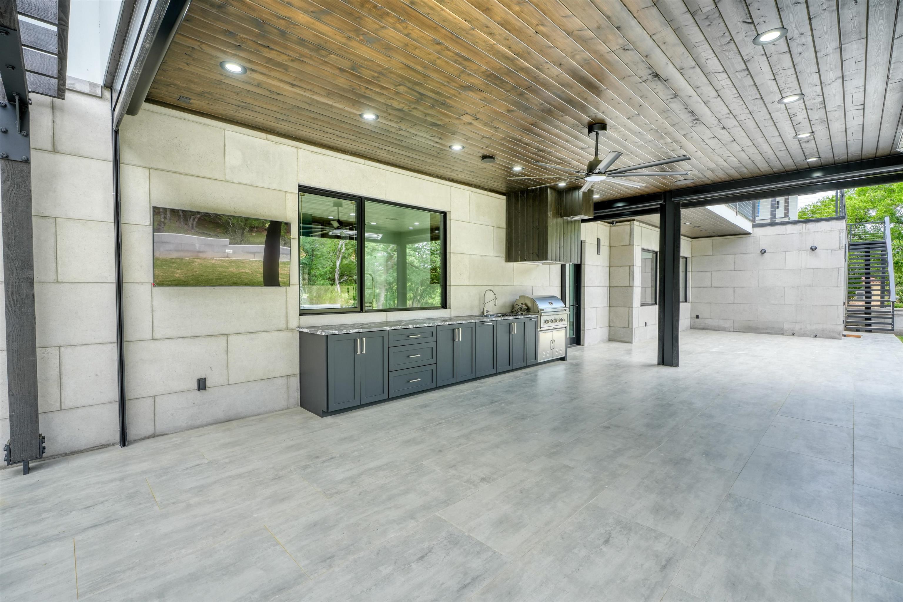 Horseshoe Bay, Texas, 78657, United States, 5 Bedrooms Bedrooms, ,6 BathroomsBathrooms,Residential,Active,1888975