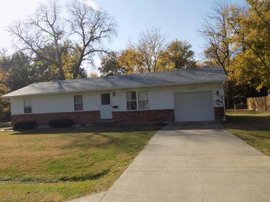 419 S MAPLE ST, CENTRALIA, MO 65240 - Image 1