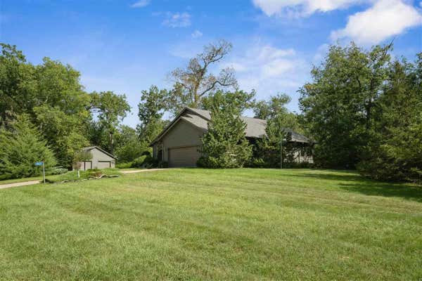 8801 DEER CREST DR, CEDARRAPIDS, IA 52411, photo 3 of 38