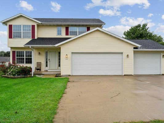 717 NODAWAY DR, CENTER POINT, IA 52213 - Image 1