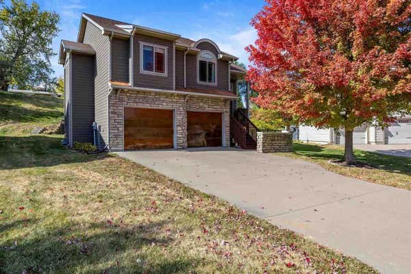 822 OLDE MACABE CIR, CORALVILLE, IA 52241 - Image 1