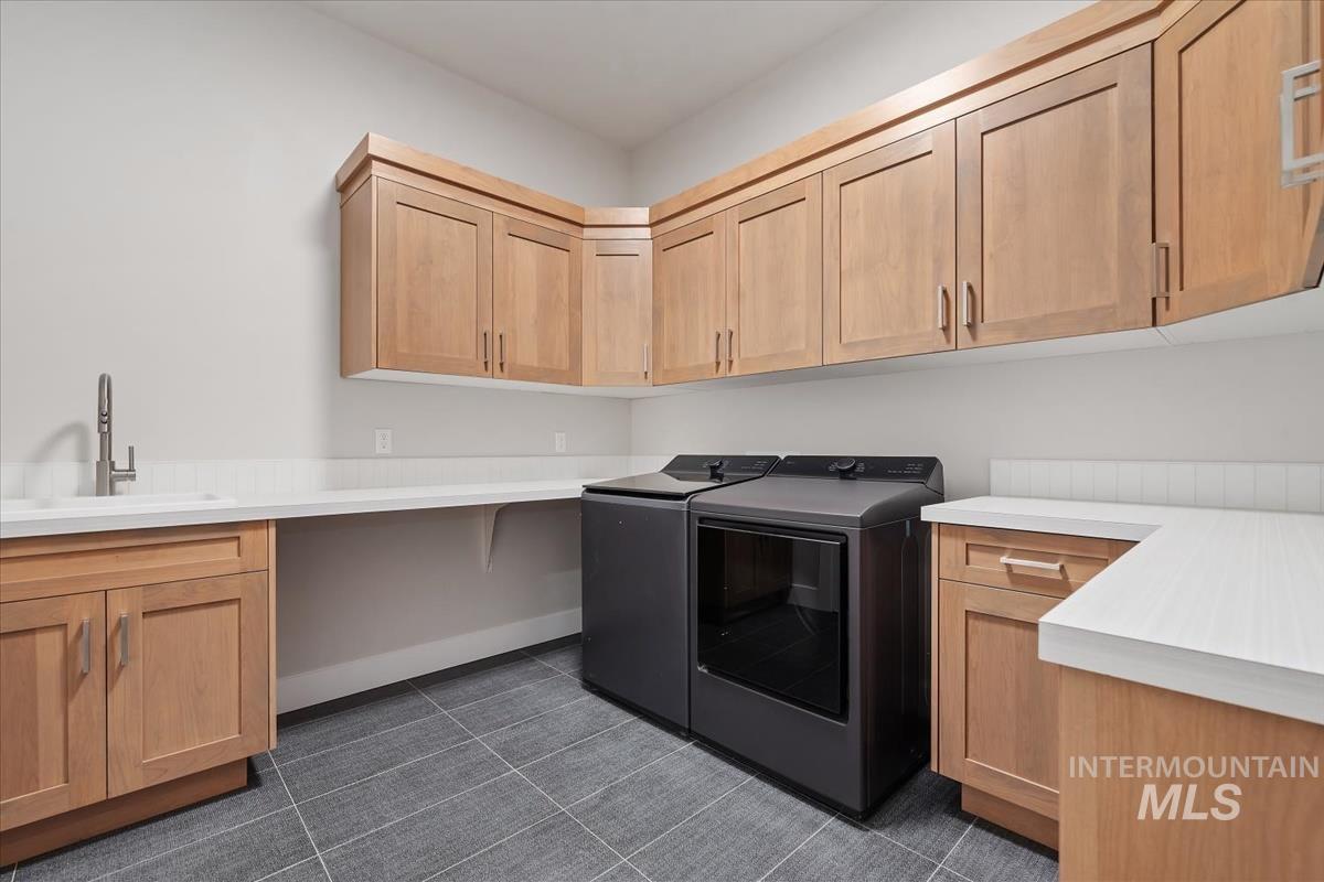 Meridian, Idaho, 83646, United States, 3 Bedrooms Bedrooms, ,3 BathroomsBathrooms,Residential,Pending,1945217