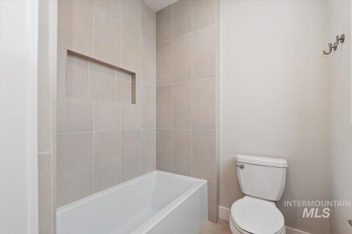 Meridian, Idaho, 83646, United States, 3 Bedrooms Bedrooms, ,3 BathroomsBathrooms,Residential,Pending,1945217