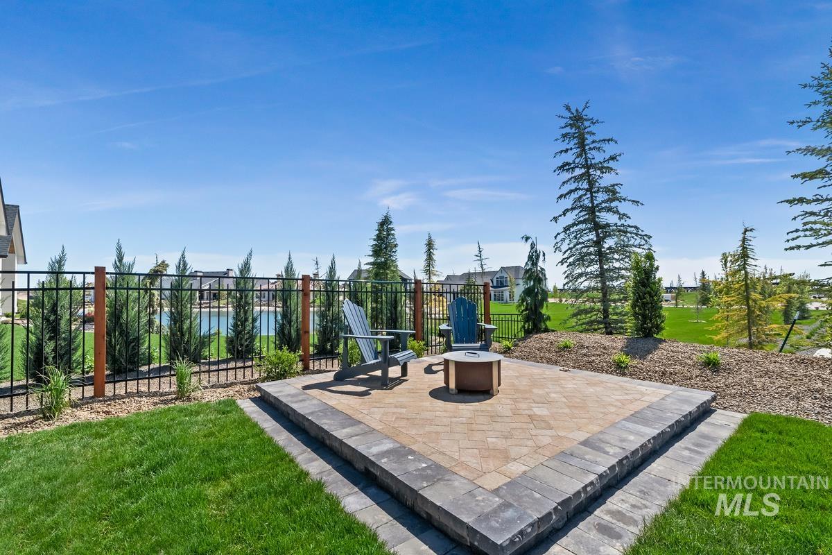 Eagle, Idaho, 83616, United States, 4 Bedrooms Bedrooms, ,4 BathroomsBathrooms,Residential,Active,1910367