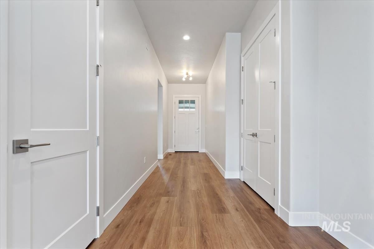 Meridian, Idaho, 83646, United States, 3 Bedrooms Bedrooms, ,3 BathroomsBathrooms,Residential,Pending,1945217