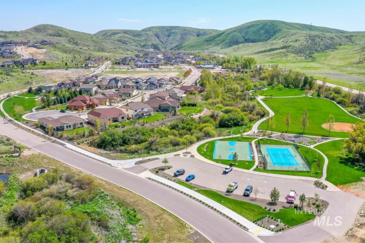 Boise, Idaho, 83714, United States, 4 Bedrooms Bedrooms, ,3 BathroomsBathrooms,Residential,Active,2002361