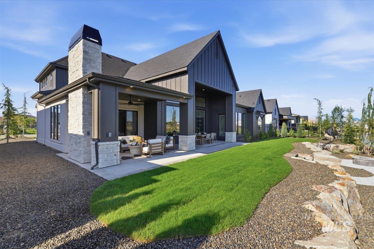 Welcome to an extraordinary waterfront estate where luxury, design, & – image 45