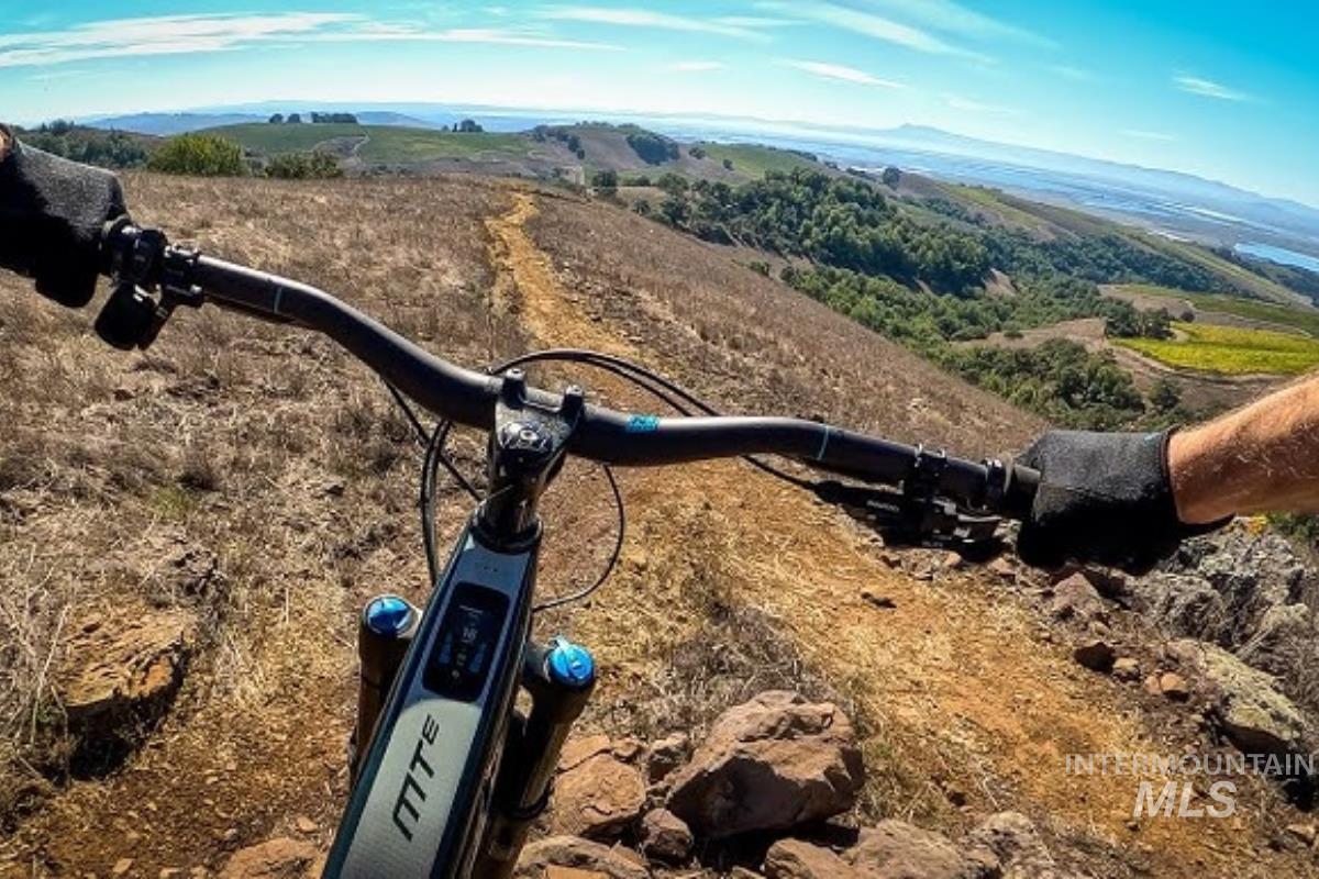 Boise, Idaho, 83714, United States, 4 Bedrooms Bedrooms, ,3 BathroomsBathrooms,Residential,Active,2002361