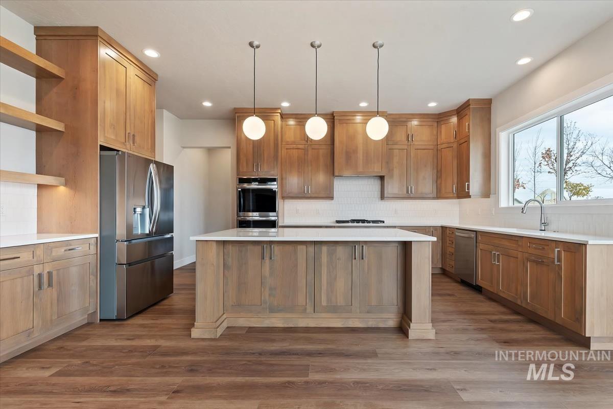 Meridian, Idaho, 83646, United States, 3 Bedrooms Bedrooms, ,3 BathroomsBathrooms,Residential,Pending,1945217