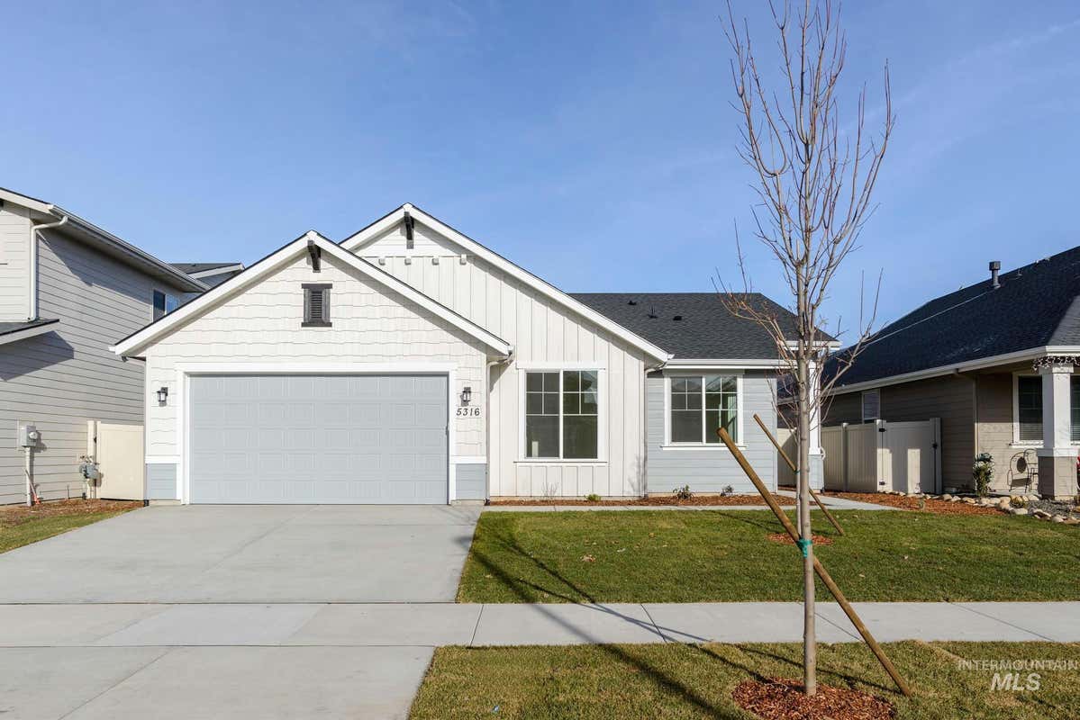 9101 W SNOW WOLF DR, STAR, ID 83669, photo 1 of 11