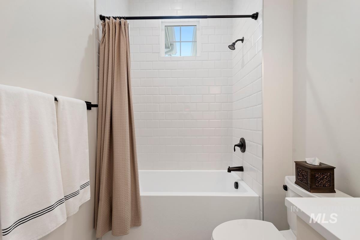 Star, Idaho, 83669, United States, ,3 BathroomsBathrooms,Residential,Active,1824039