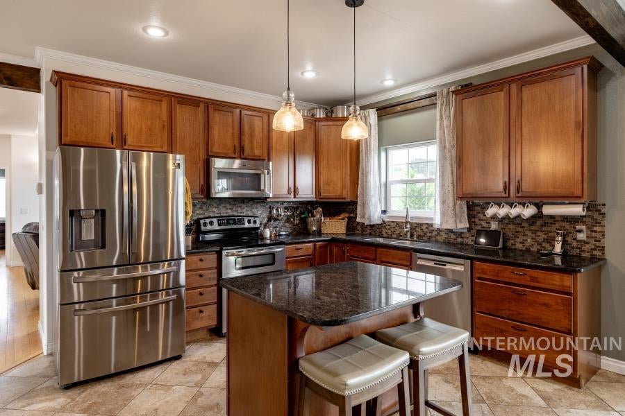 Moscow, Idaho, 83843, United States, 5 Bedrooms Bedrooms, ,4 BathroomsBathrooms,Residential,Active,1825074