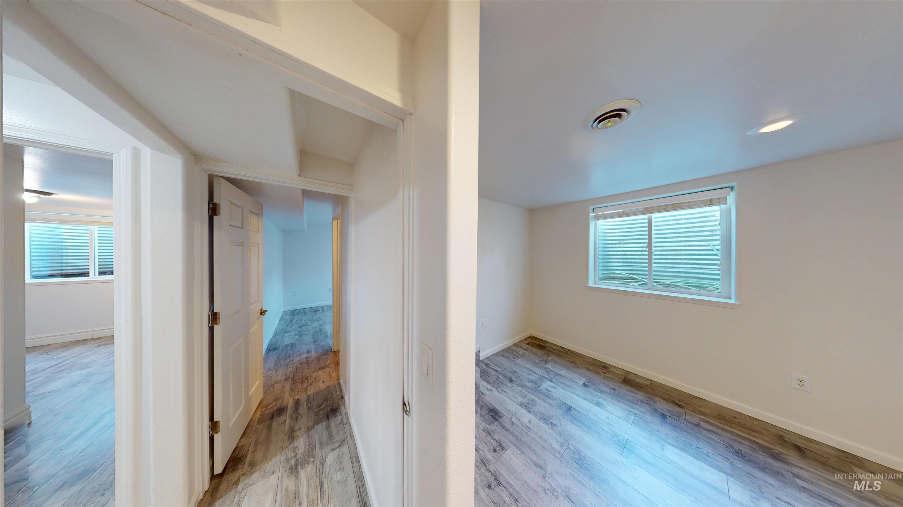 Moscow, Idaho, 83843, United States, 7 Bedrooms Bedrooms, ,3 BathroomsBathrooms,Residential,Active,1963394