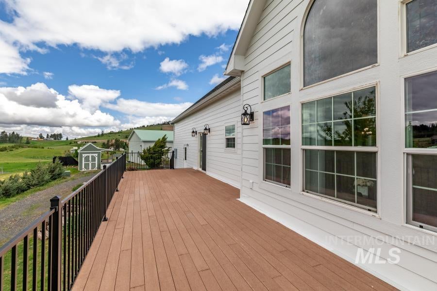 Moscow, Idaho, 83843, United States, 5 Bedrooms Bedrooms, ,4 BathroomsBathrooms,Residential,Active,1825074