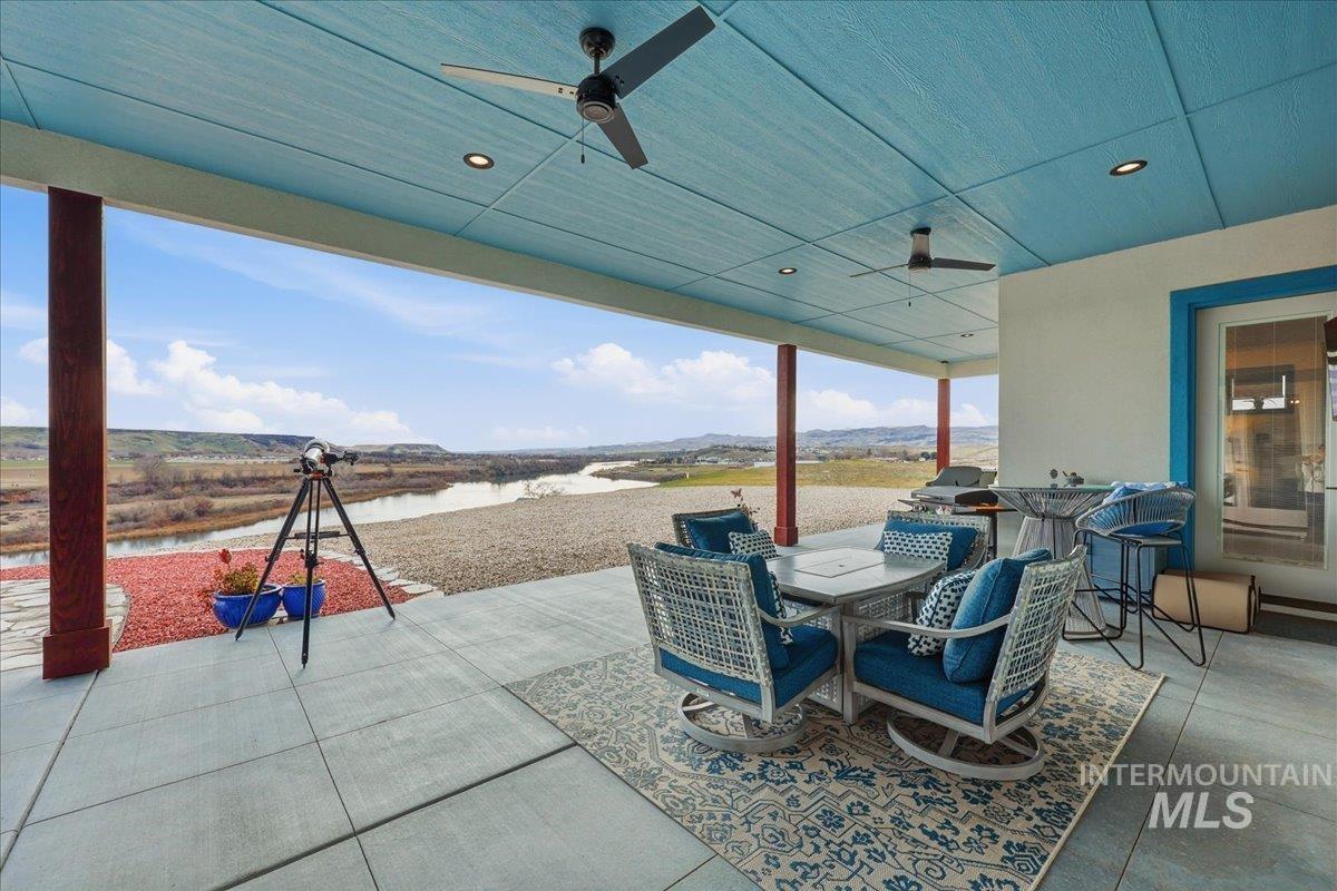 Marsing, Idaho, 83639, United States, 4 Bedrooms Bedrooms, ,2 BathroomsBathrooms,Residential,Active,2043422