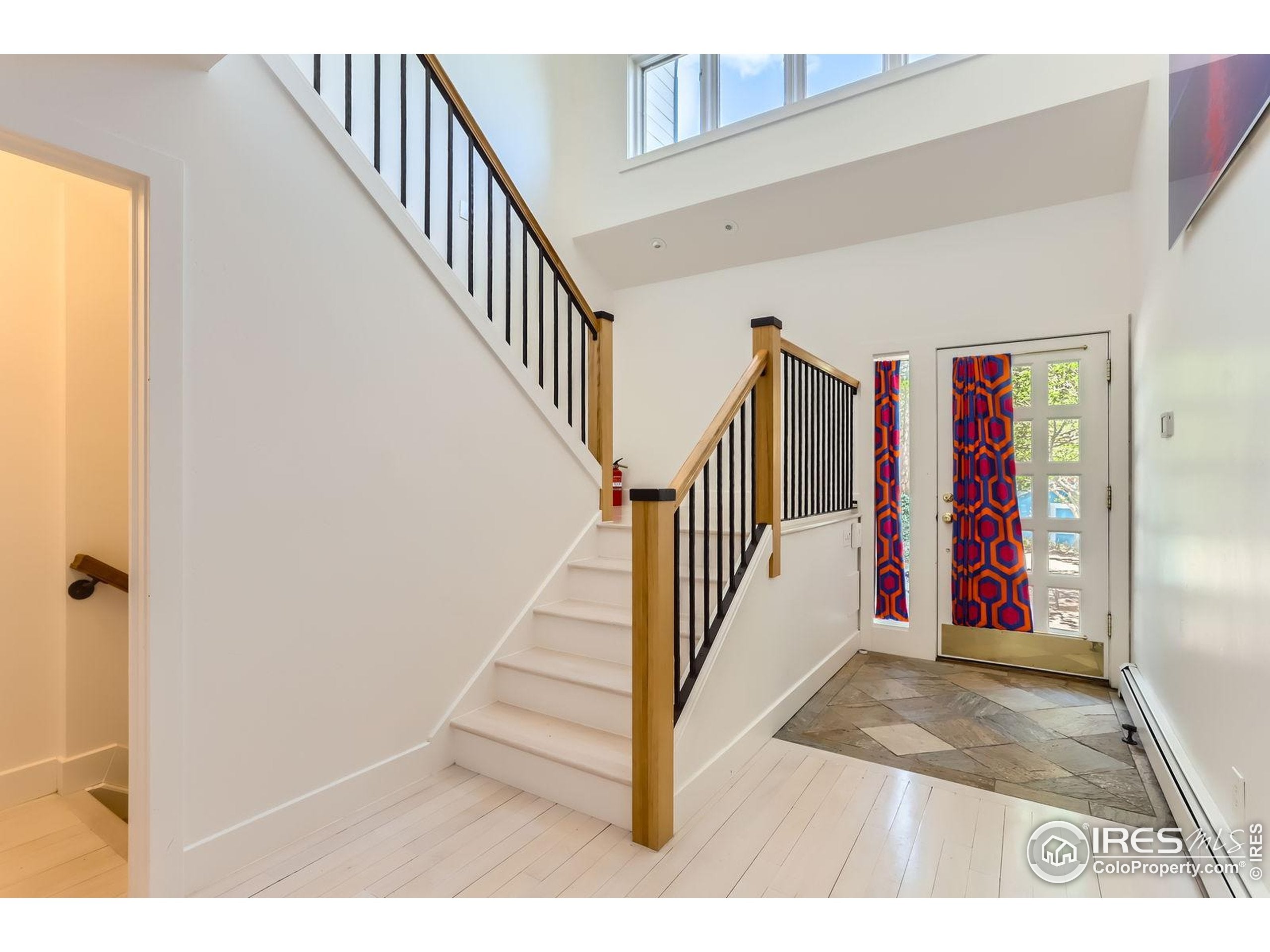 Boulder, Colorado, 80302, United States, 4 Bedrooms Bedrooms, ,5 BathroomsBathrooms,Residential,Pending,1953002