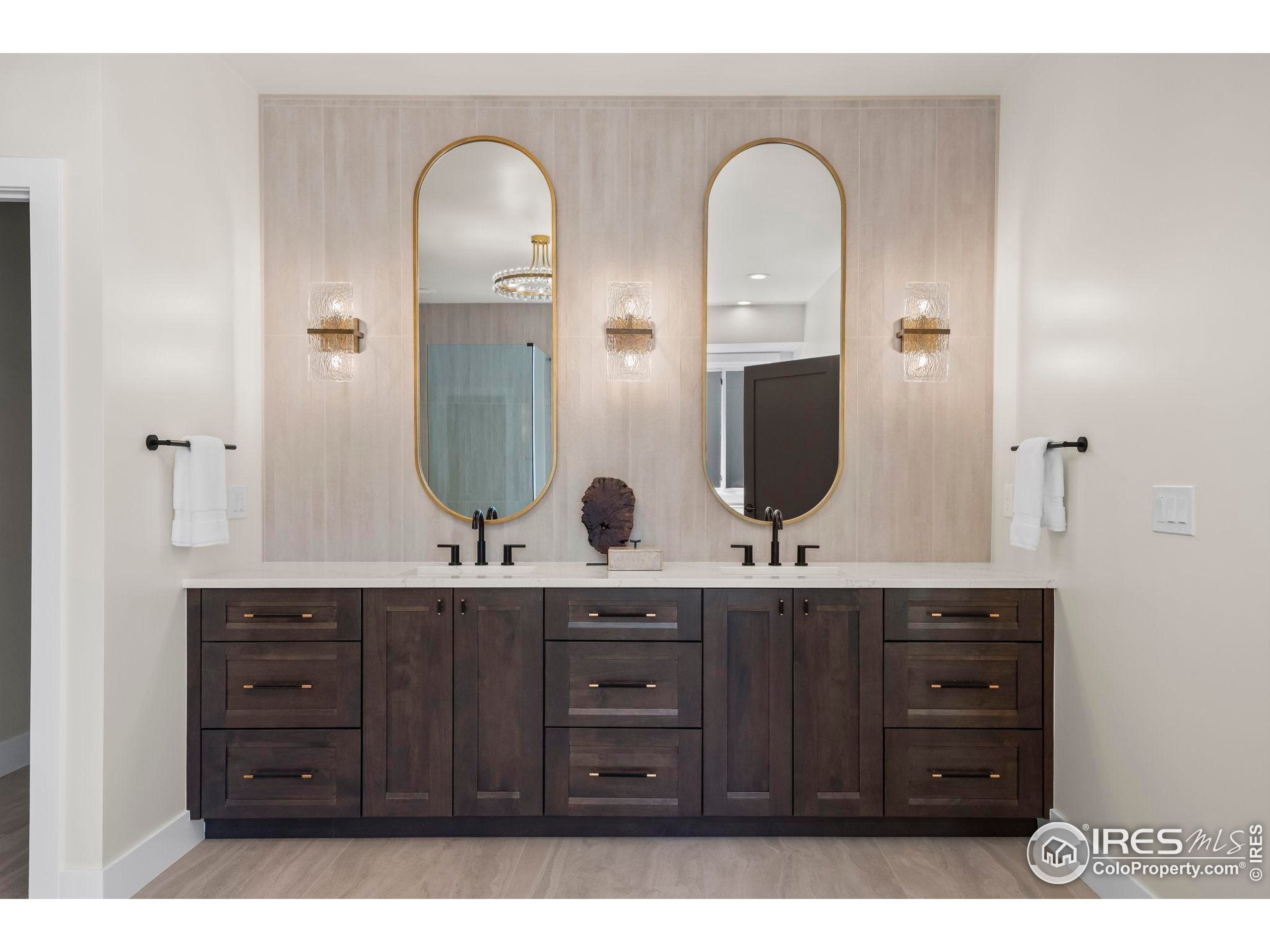 Boulder, Colorado, 80301, United States, 4 Bedrooms Bedrooms, ,4 BathroomsBathrooms,Residential,Active,1997569