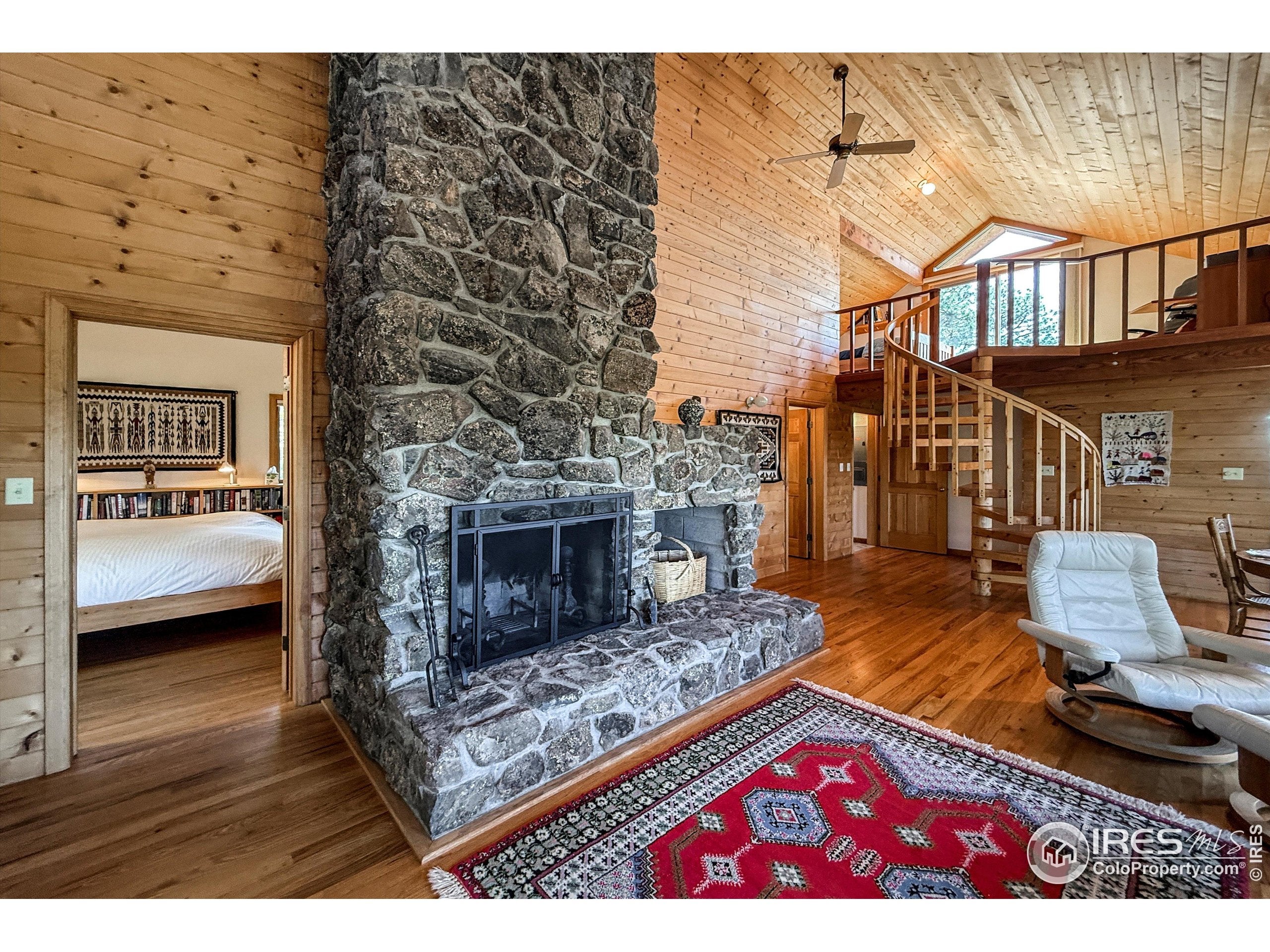 Lyons, Colorado, 80540, United States, 2 Bedrooms Bedrooms, ,2 BathroomsBathrooms,Residential,Active,1876678