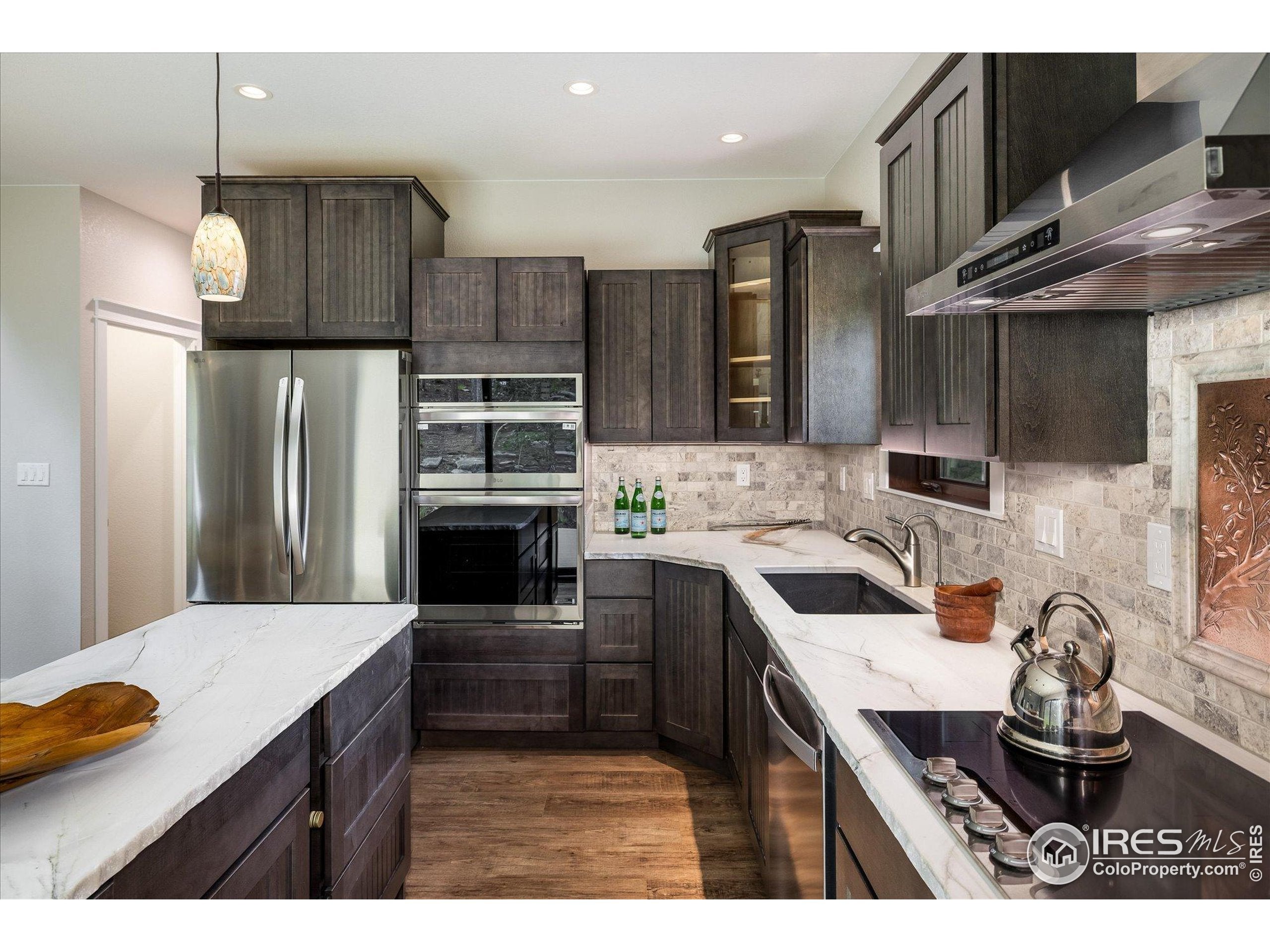 Golden, Colorado, 80403, United States, ,3 BathroomsBathrooms,Residential,Active,1888512