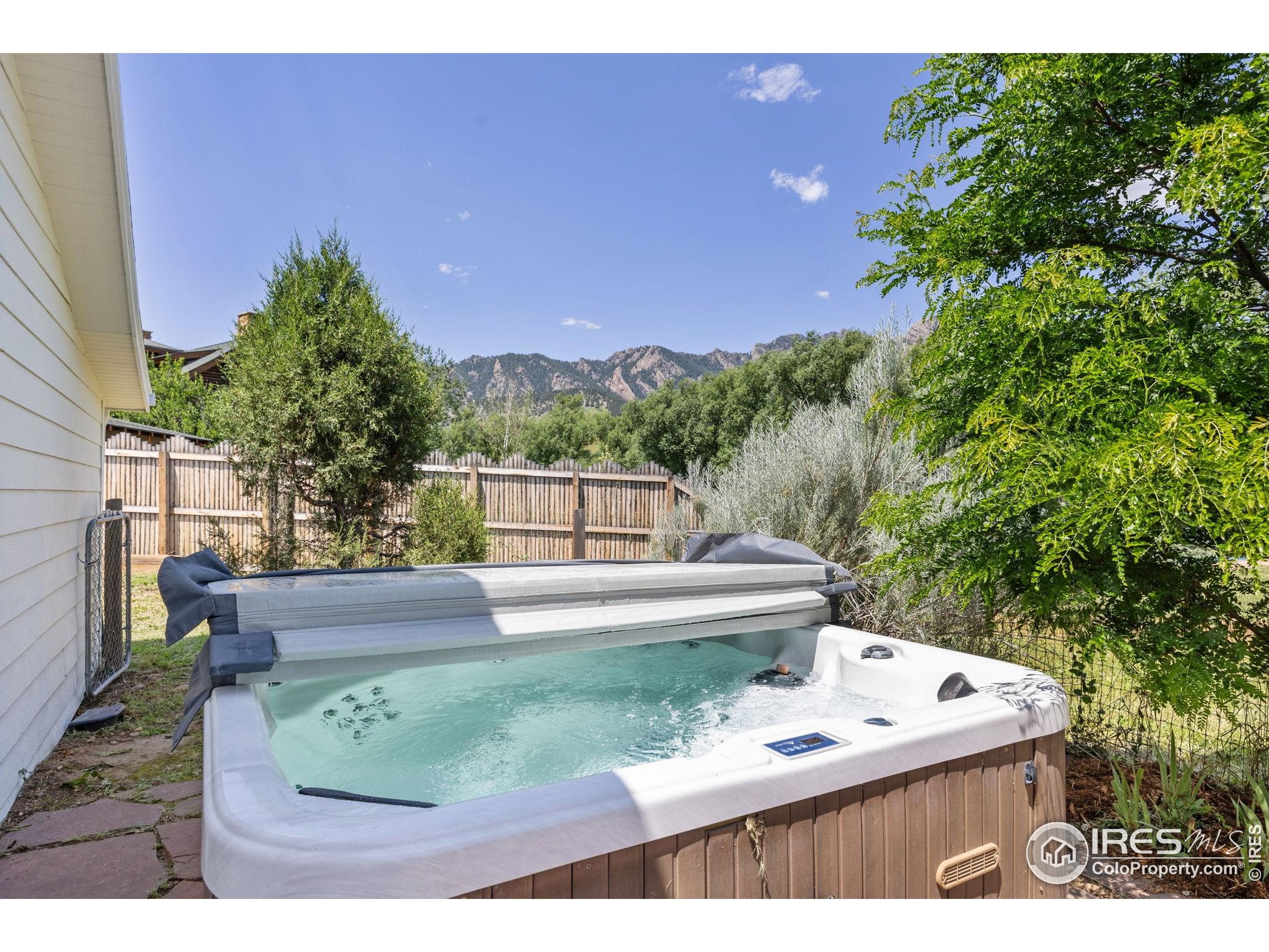 Boulder, Colorado, 80303, United States, ,4 BathroomsBathrooms,Residential,Active,1868151
