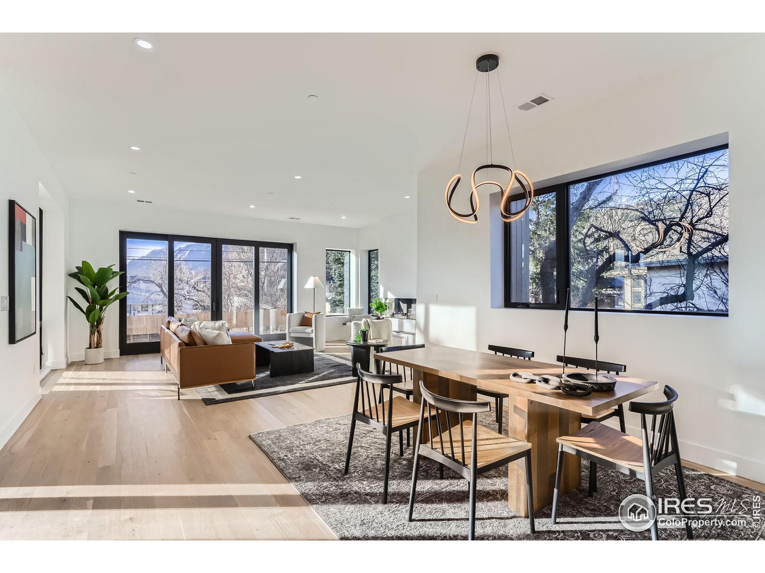 Boulder, Colorado, 80304, United States, 4 Bedrooms Bedrooms, ,4 BathroomsBathrooms,Residential,Active,1997579