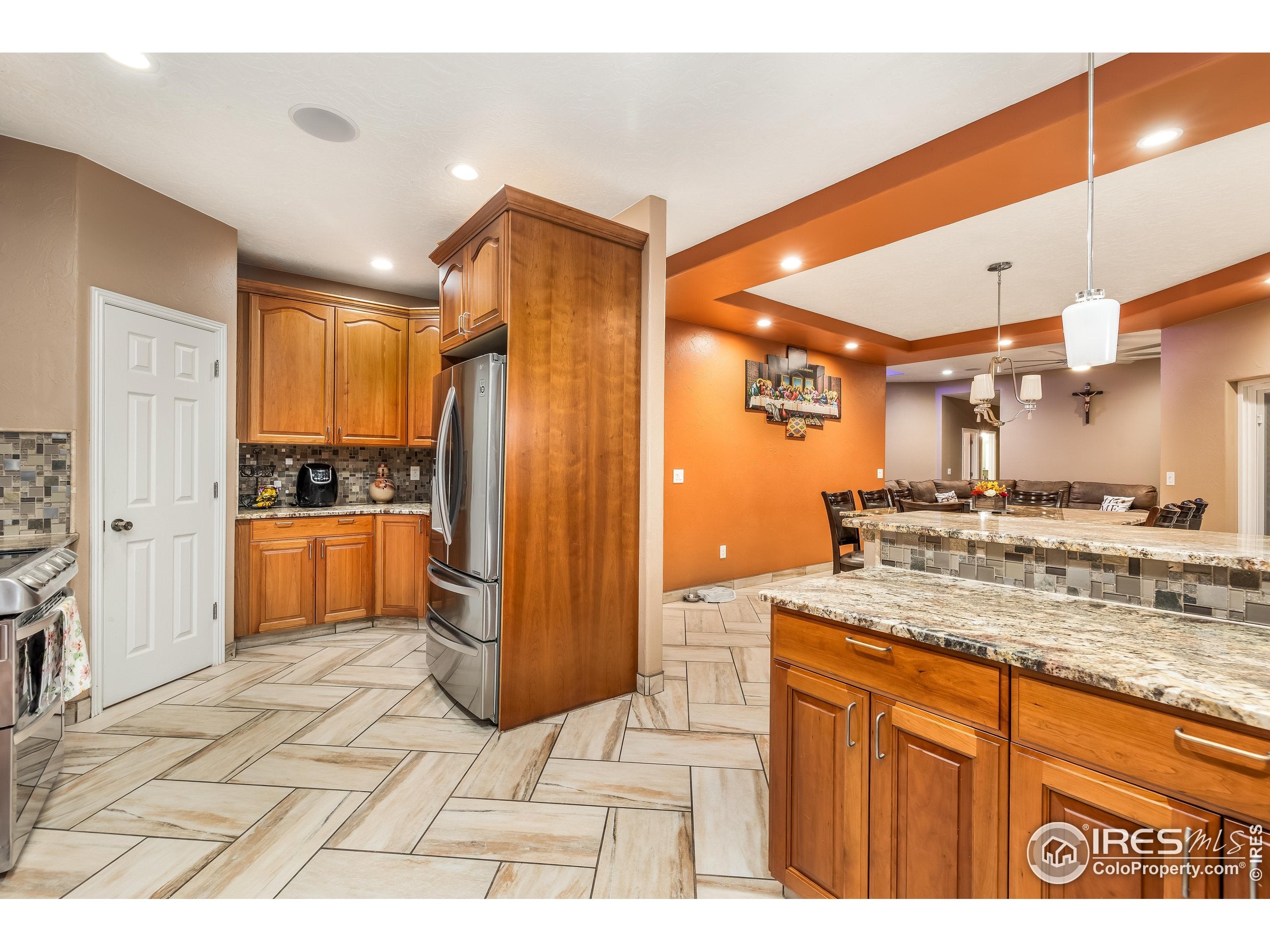 La Salle, Colorado, 80645, United States, 6 Bedrooms Bedrooms, ,4 BathroomsBathrooms,Residential,Active,1953283