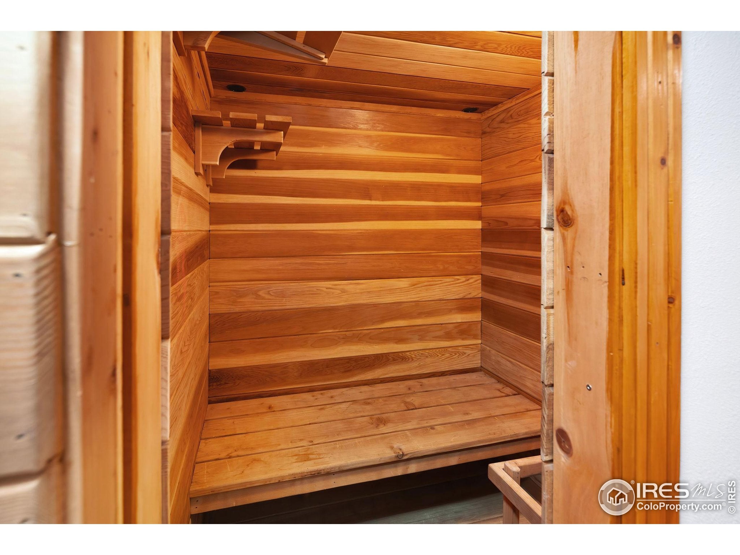 Boulder, Colorado, 80302, United States, 4 Bedrooms Bedrooms, ,4 BathroomsBathrooms,Residential,Active,1997631