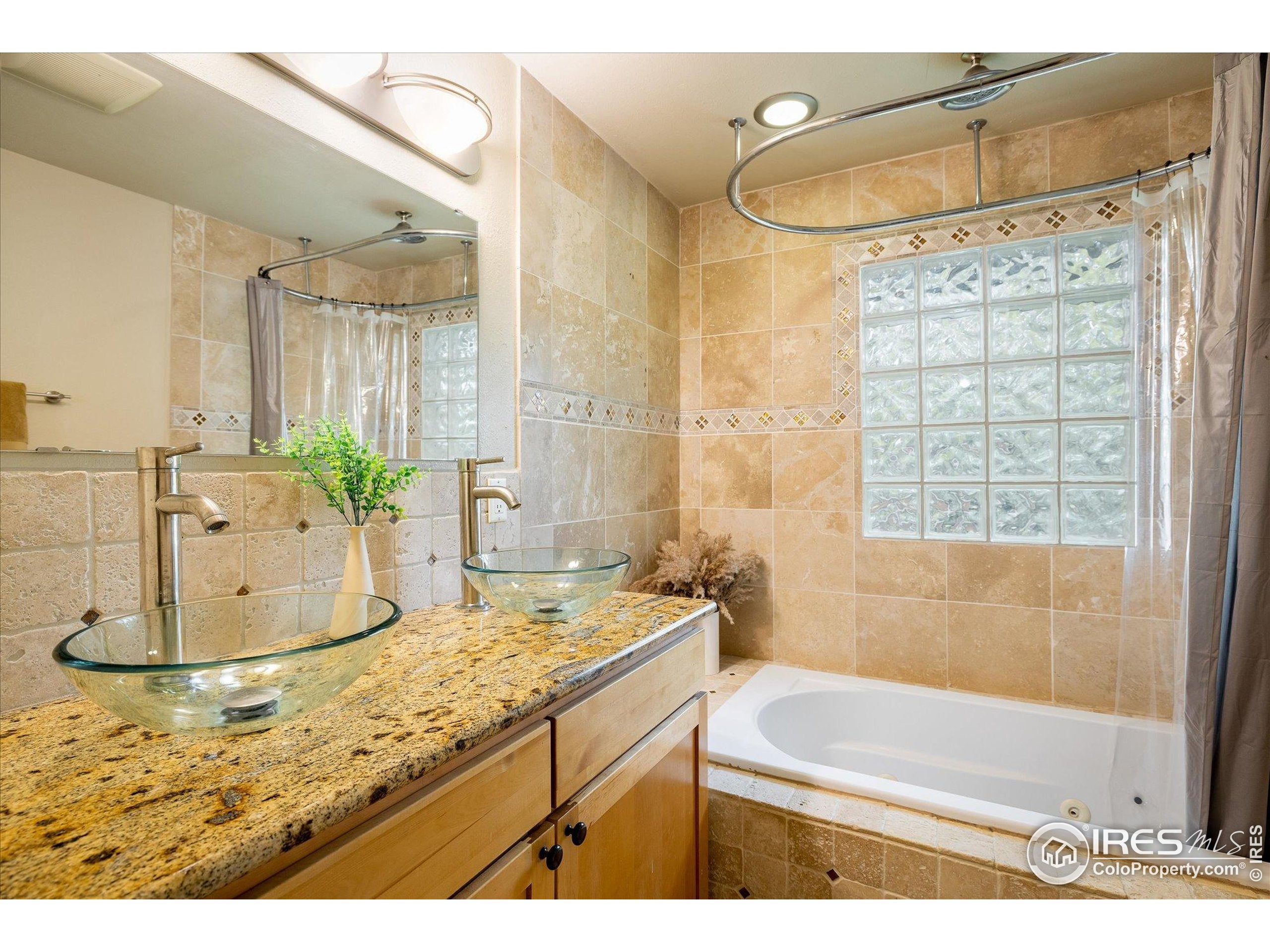 Boulder, Colorado, 80304, United States, 3 Bedrooms Bedrooms, ,2 BathroomsBathrooms,Residential,Active,1943829