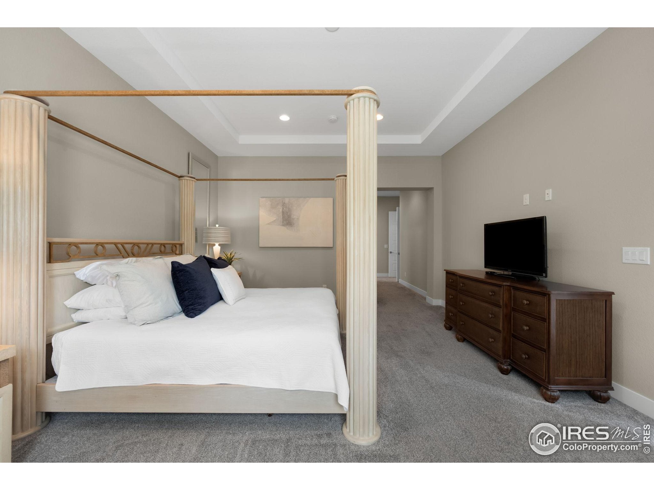 Golden, Colorado, 80403, United States, 5 Bedrooms Bedrooms, ,4 BathroomsBathrooms,Residential,Active,1945502