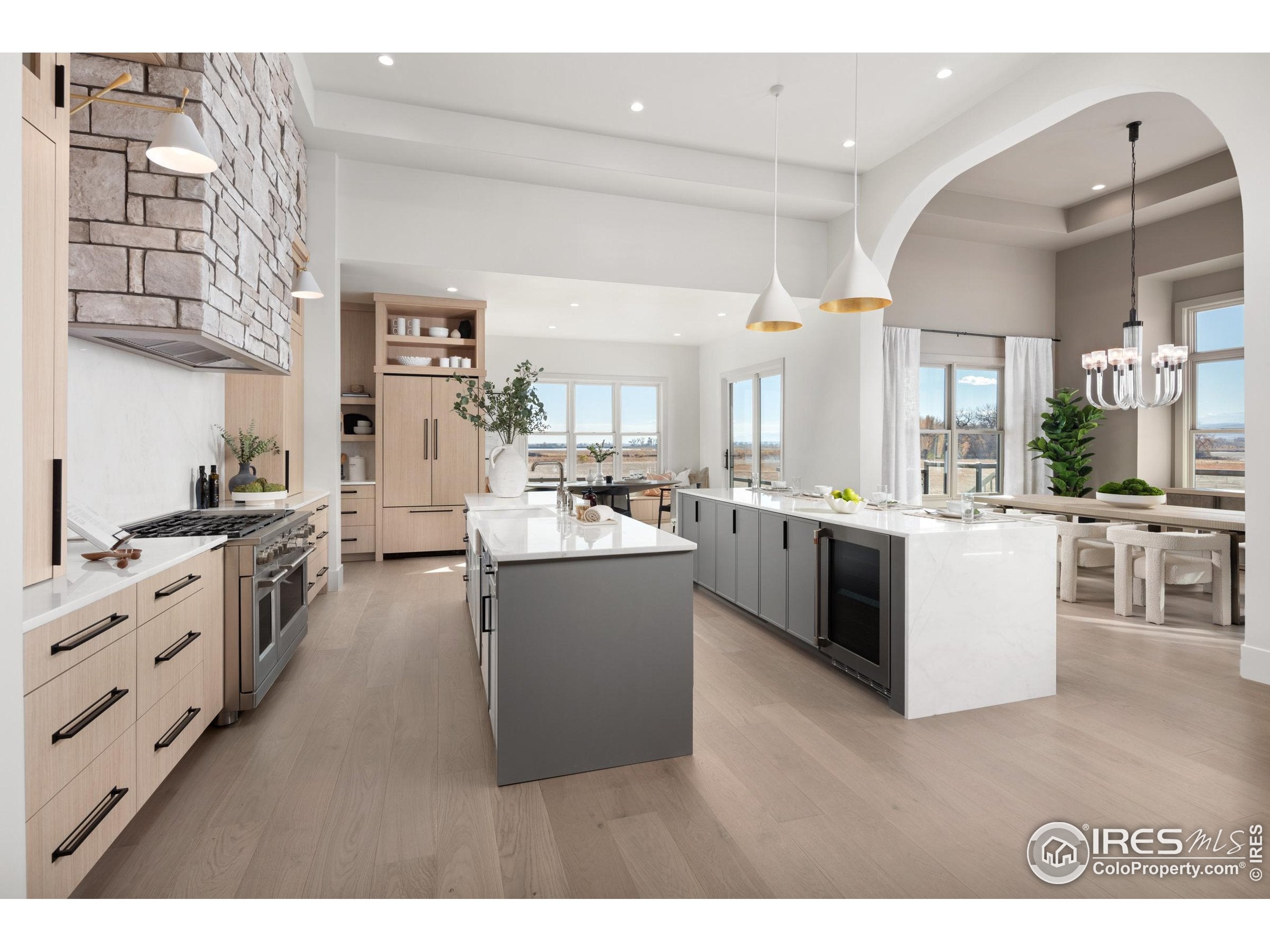 Berthoud, Colorado, 80513, United States, 4 Bedrooms Bedrooms, ,9 BathroomsBathrooms,Residential,Active,1945514