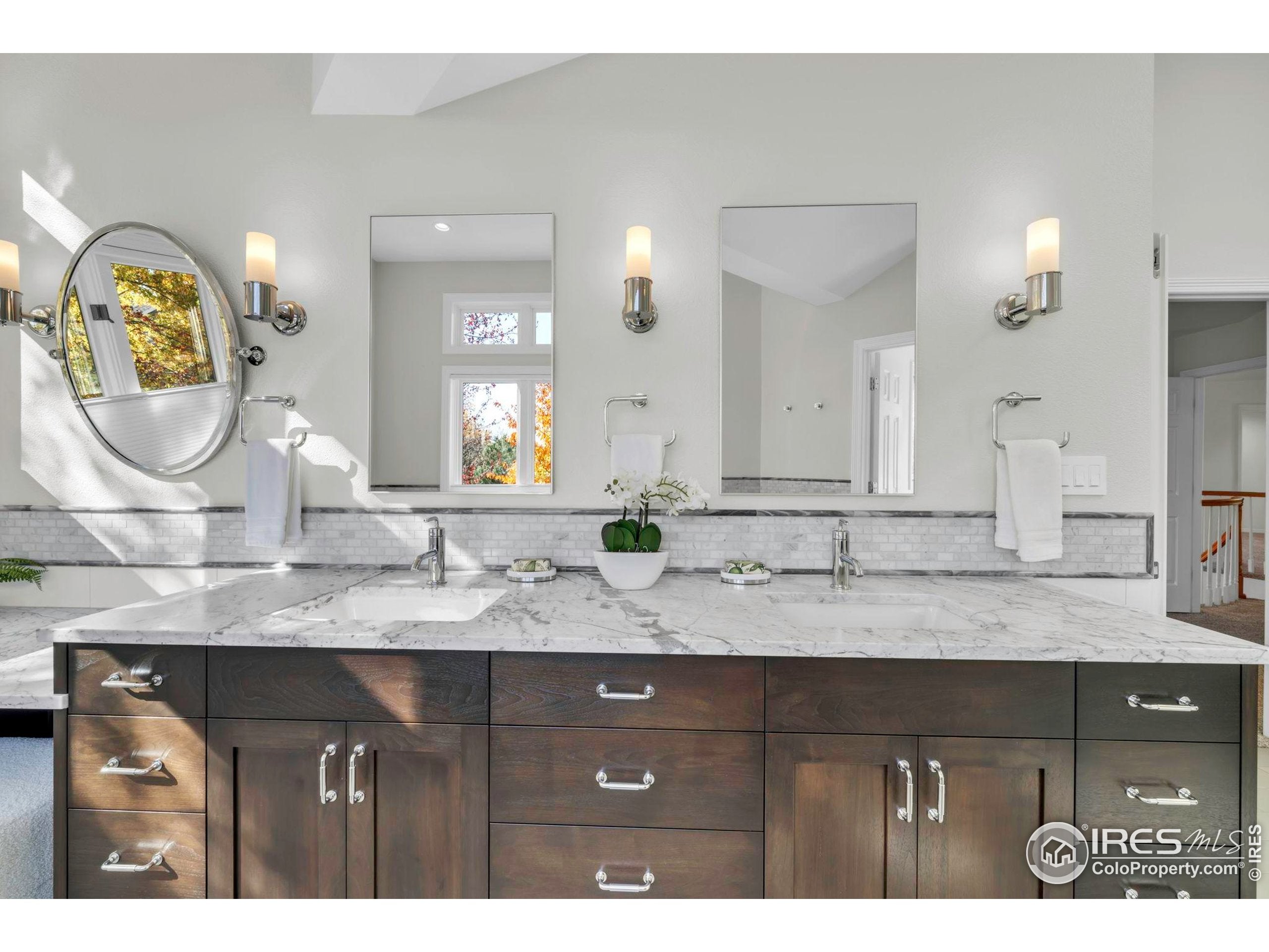 Boulder, Colorado, 80304, United States, 4 Bedrooms Bedrooms, ,5 BathroomsBathrooms,Residential,Active,1997577